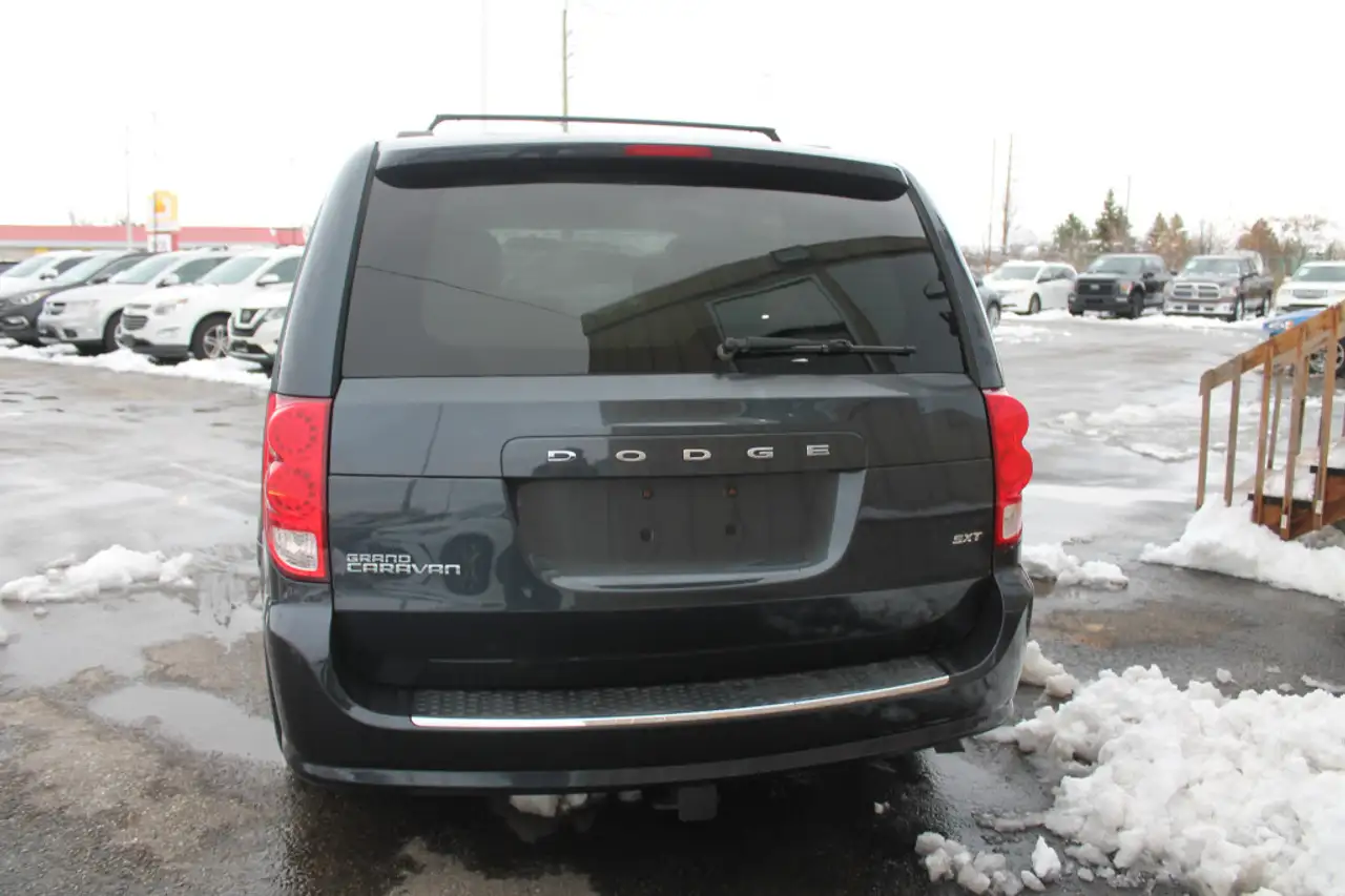 Dodge Grand Caravan снимка Dodge Grand Caravan