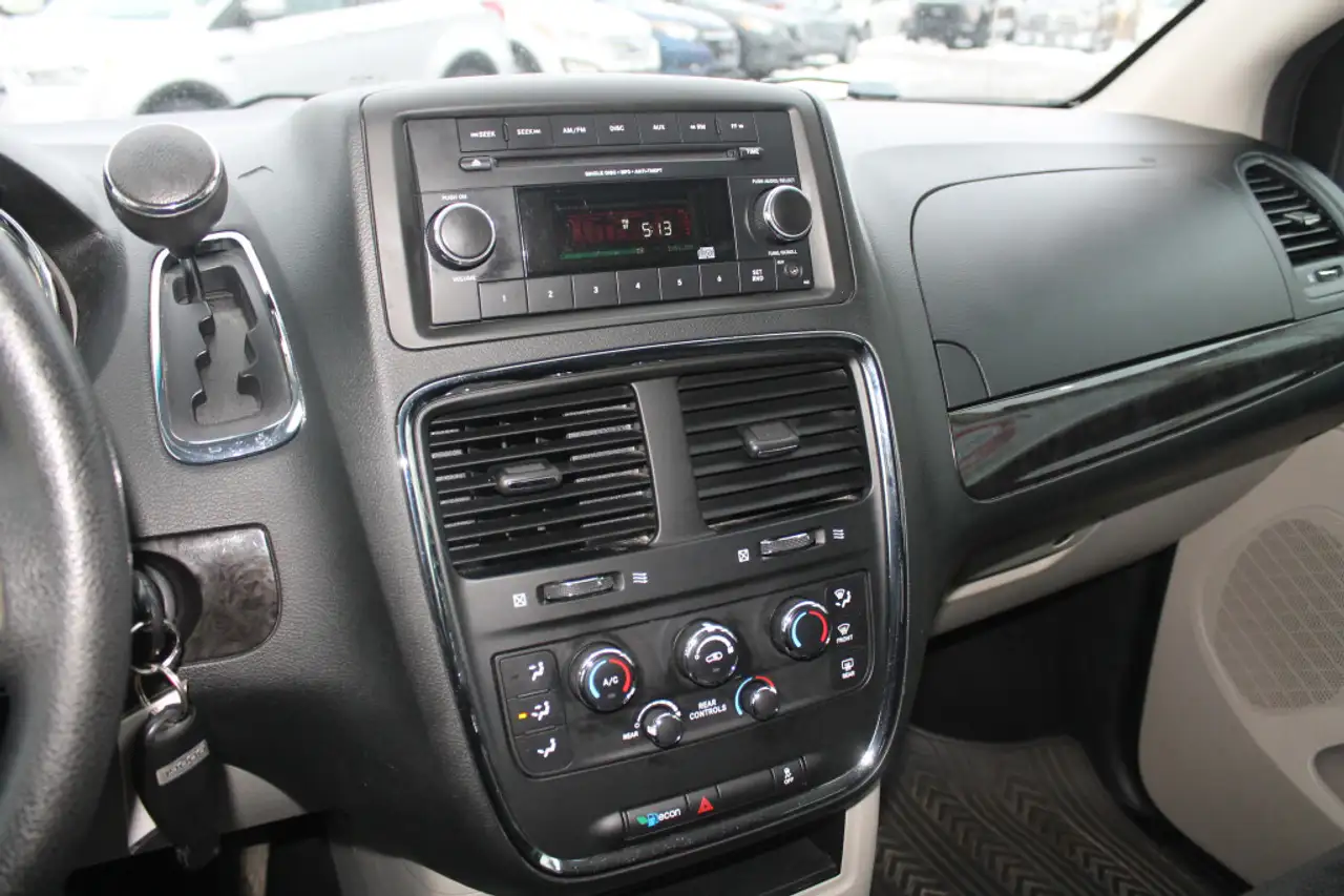 Dodge Grand Caravan снимка Dodge Grand Caravan
