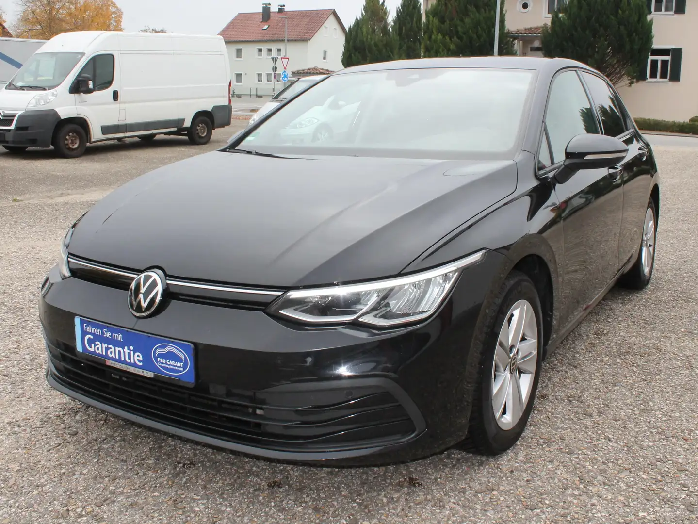 Volkswagen Golf 2,0TDI DSG Life Navi Klimaautomatik Schwarz - 1