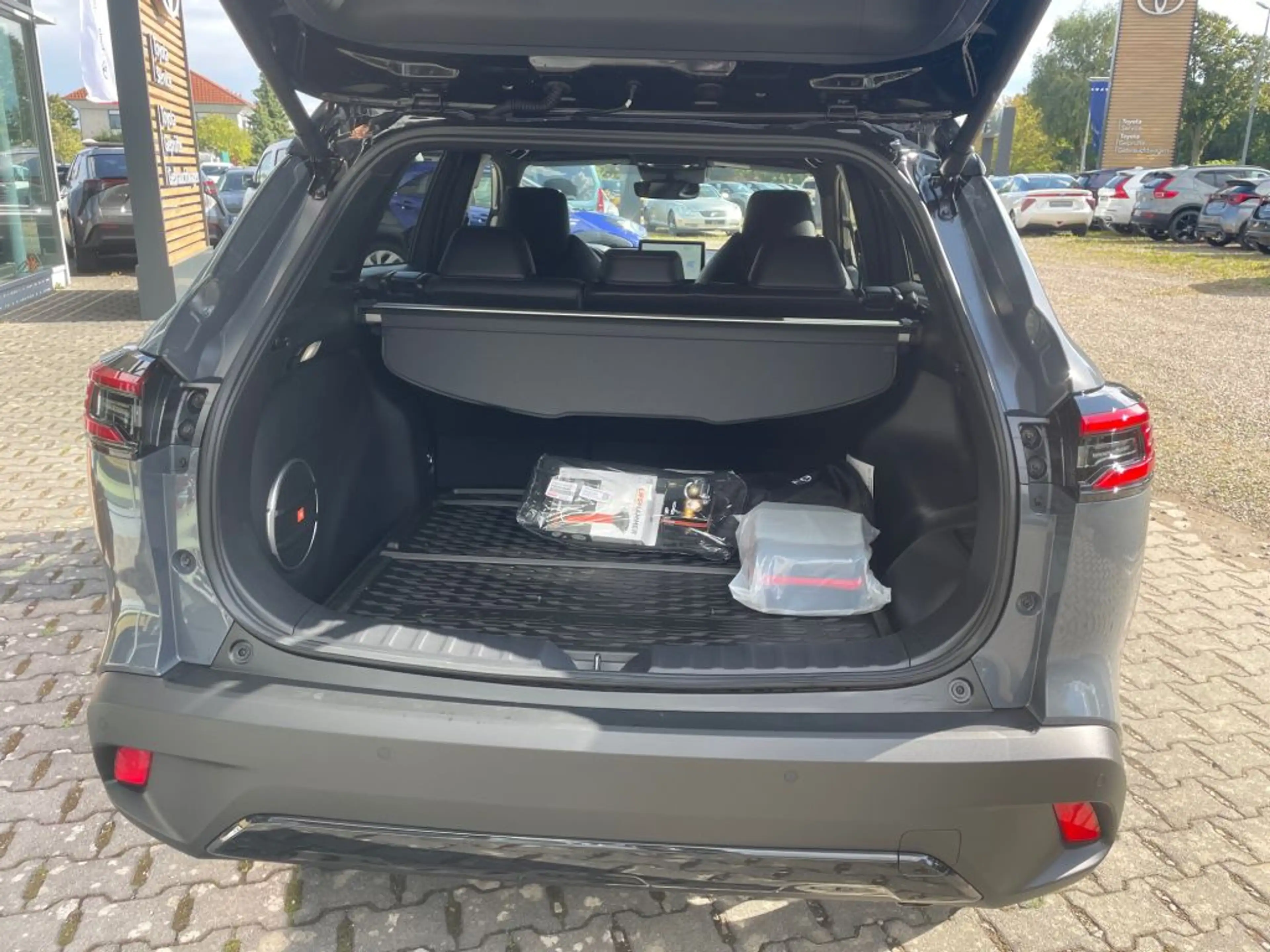 Toyota Corolla Cross Hybrid 2.0 4x4 GR SPORT*Verfügbar — photo 10