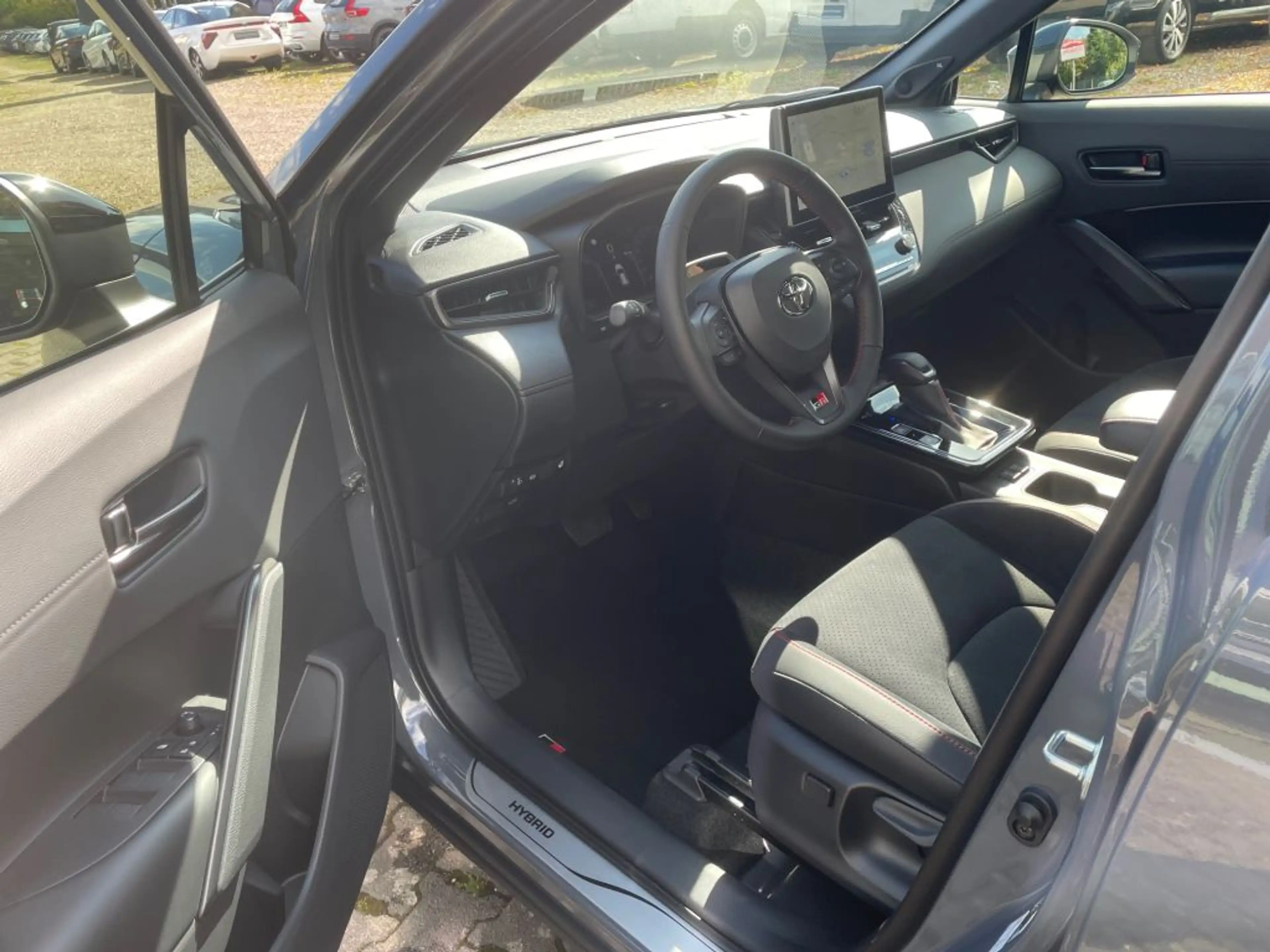 Toyota Corolla Cross Hybrid 2.0 4x4 GR SPORT*Verfügbar — photo 13