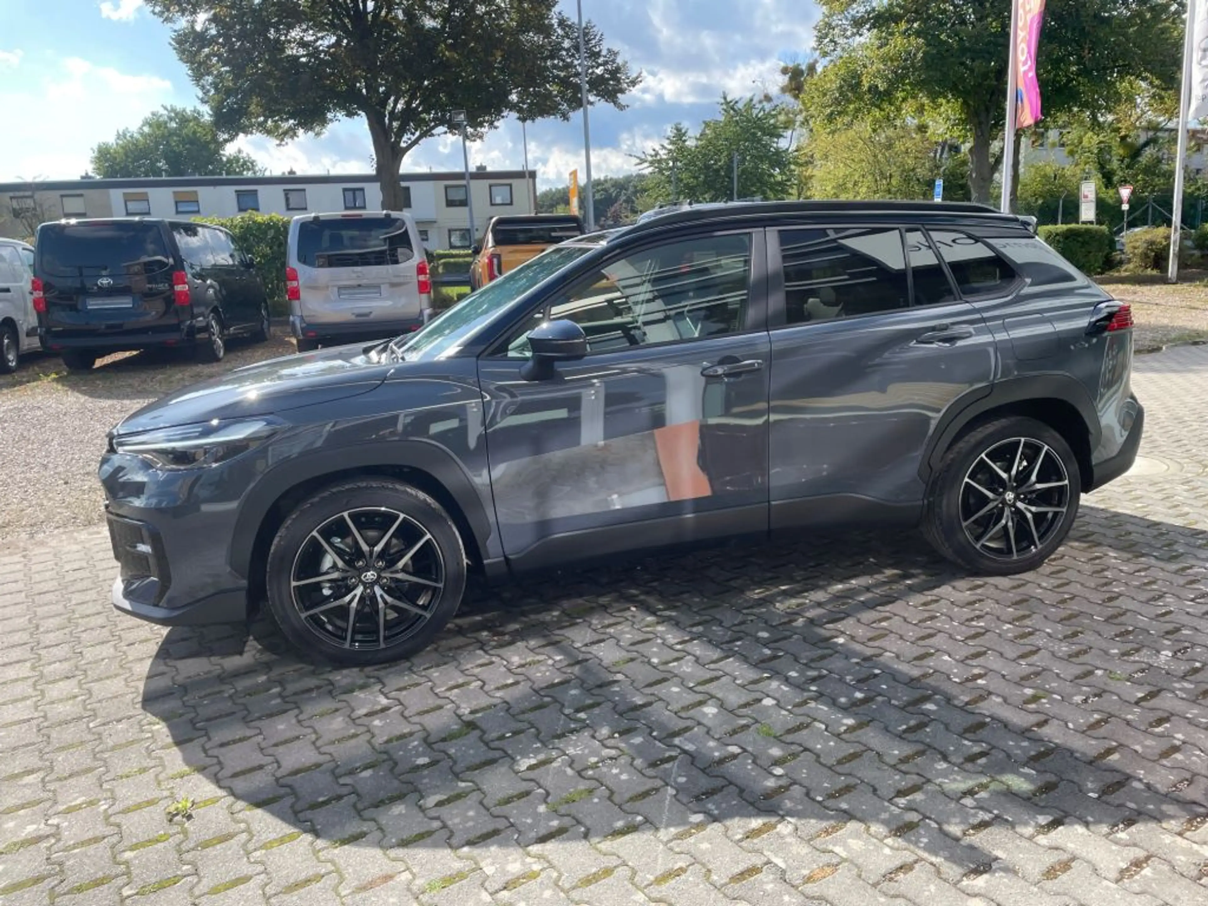 Toyota Corolla Cross Hybrid 2.0 4x4 GR SPORT*Verfügbar — photo 4