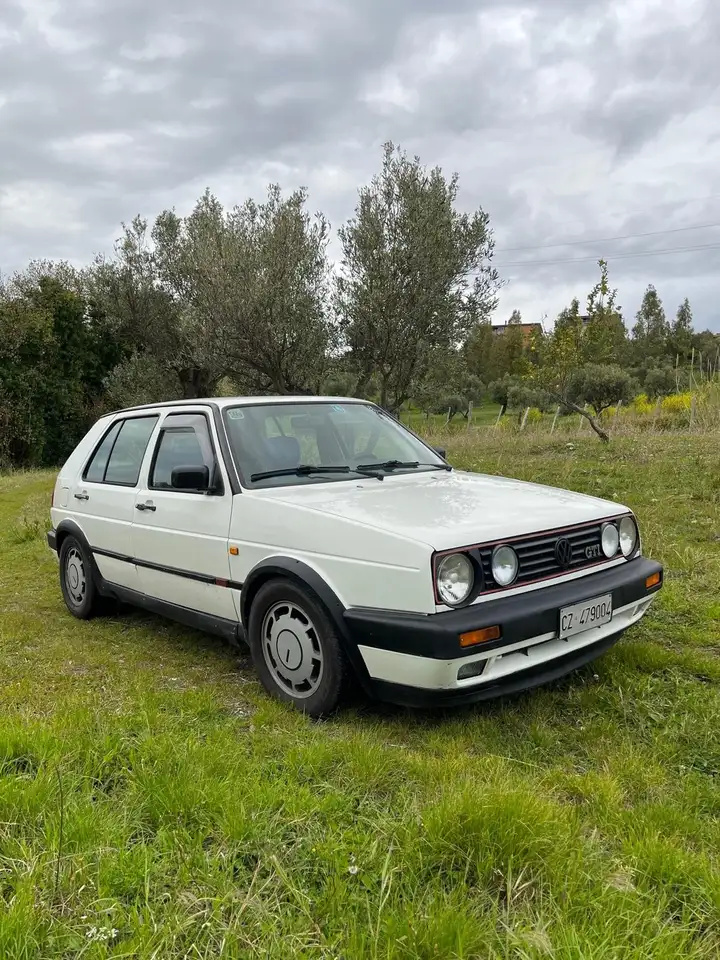 Volkswagen Golf GTI 5p 1.8 5m, foto 1