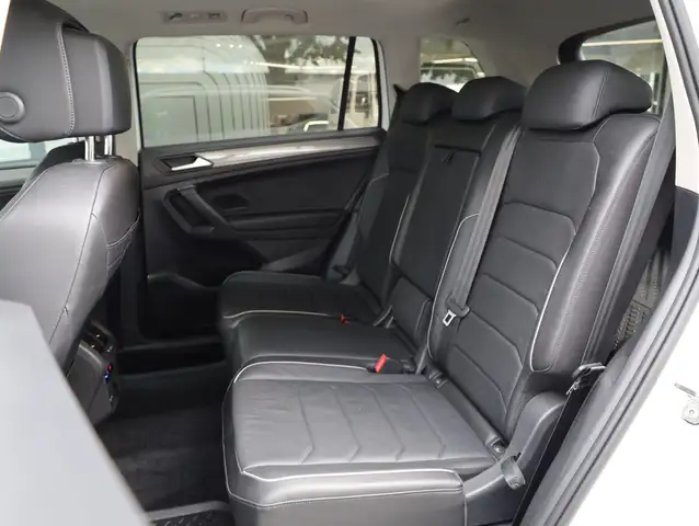 Volkswagen Tiguan Allspace view 15