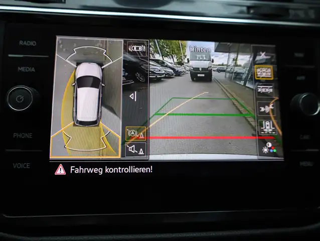 Volkswagen Tiguan Allspace view 18