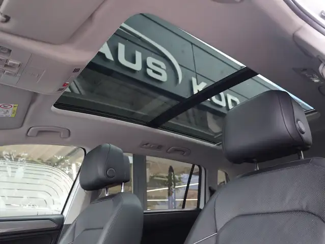 Volkswagen Tiguan Allspace view 16