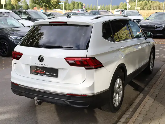 Volkswagen Tiguan Allspace view 10