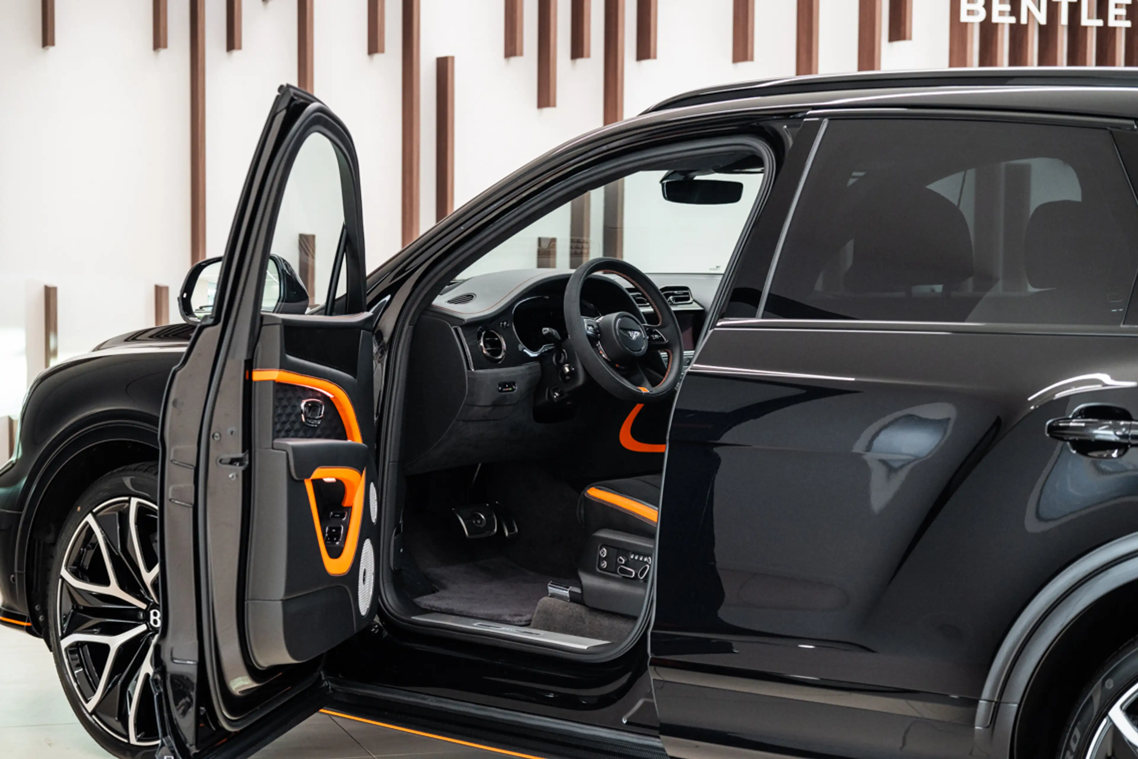 Bentley Bentayga Bentayga Speed V8 — photo 10