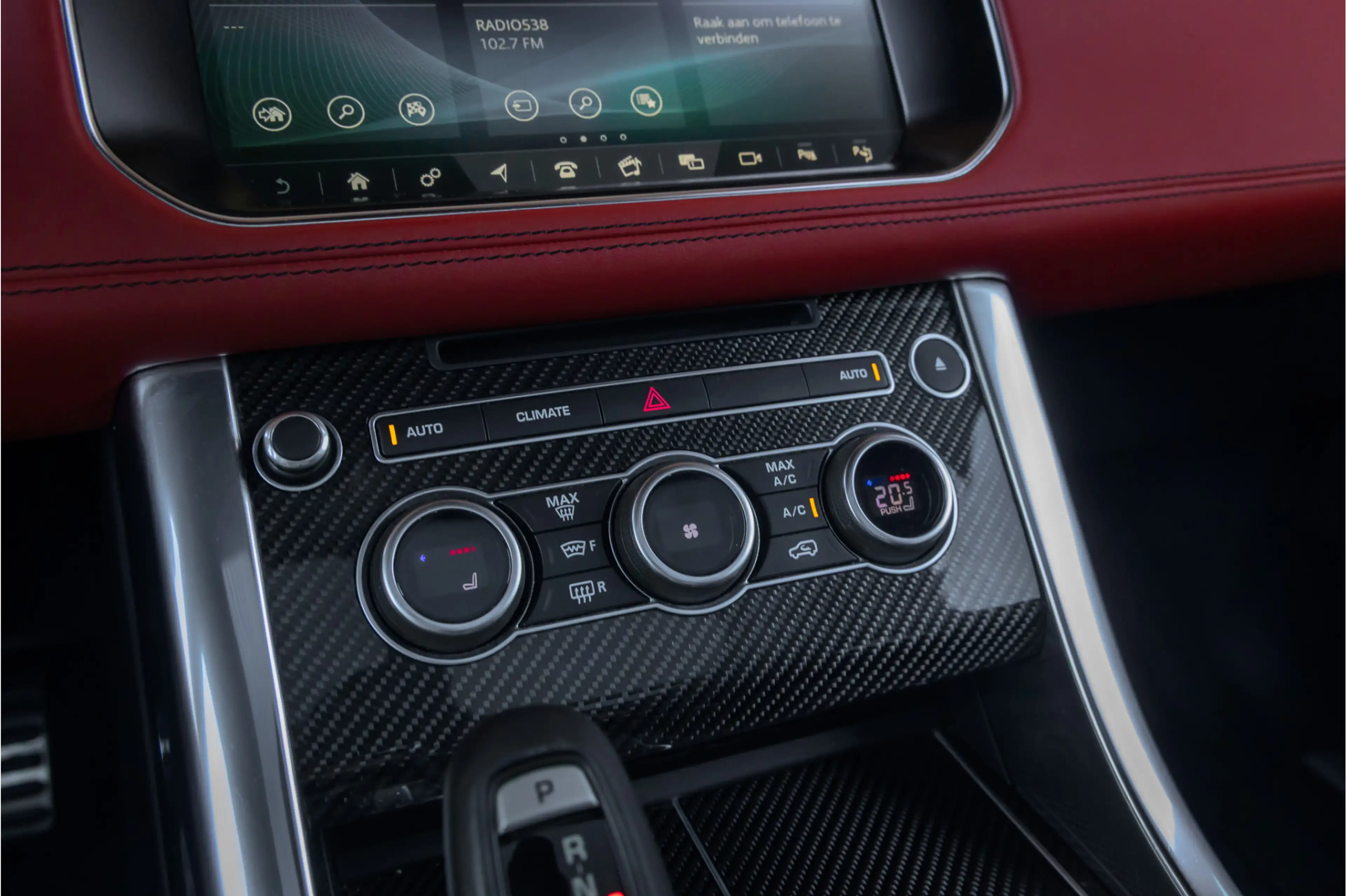 Land Rover Range Rover Sport 5.0 V8 Supercharged SVR — photo 42