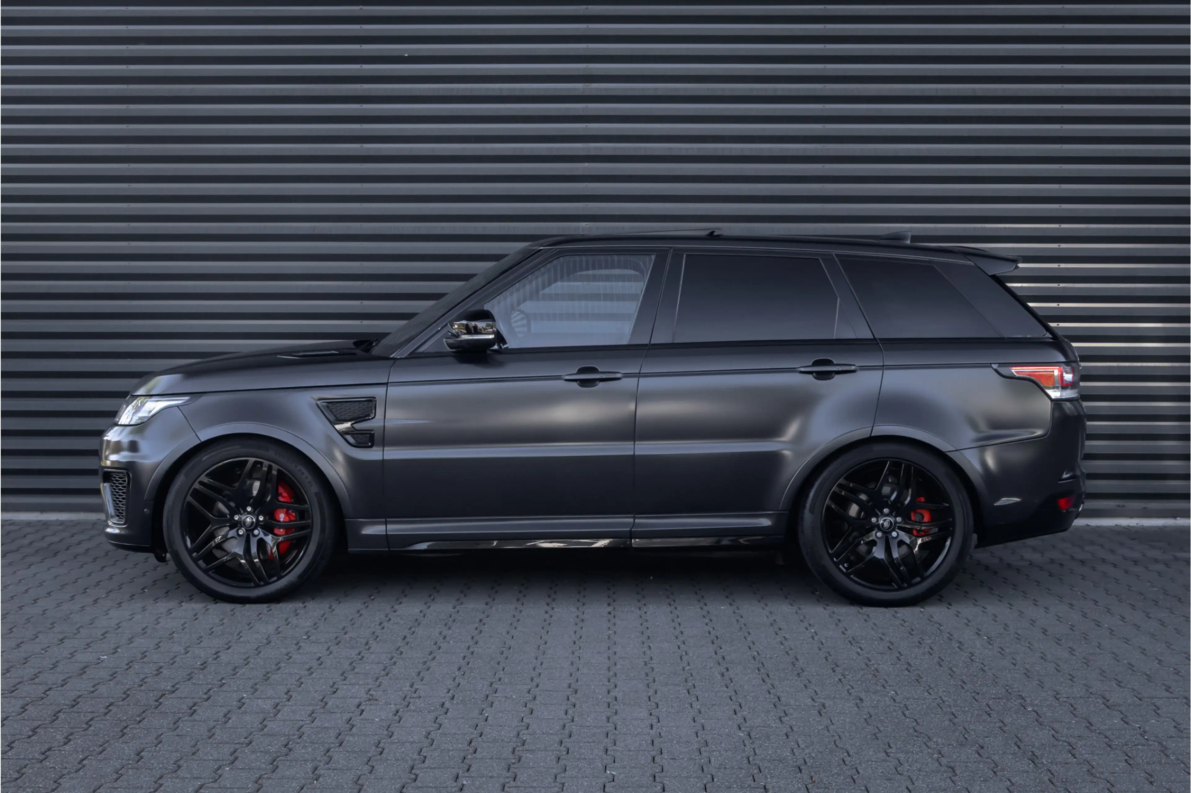 Land Rover Range Rover Sport 5.0 V8 Supercharged SVR — photo 6