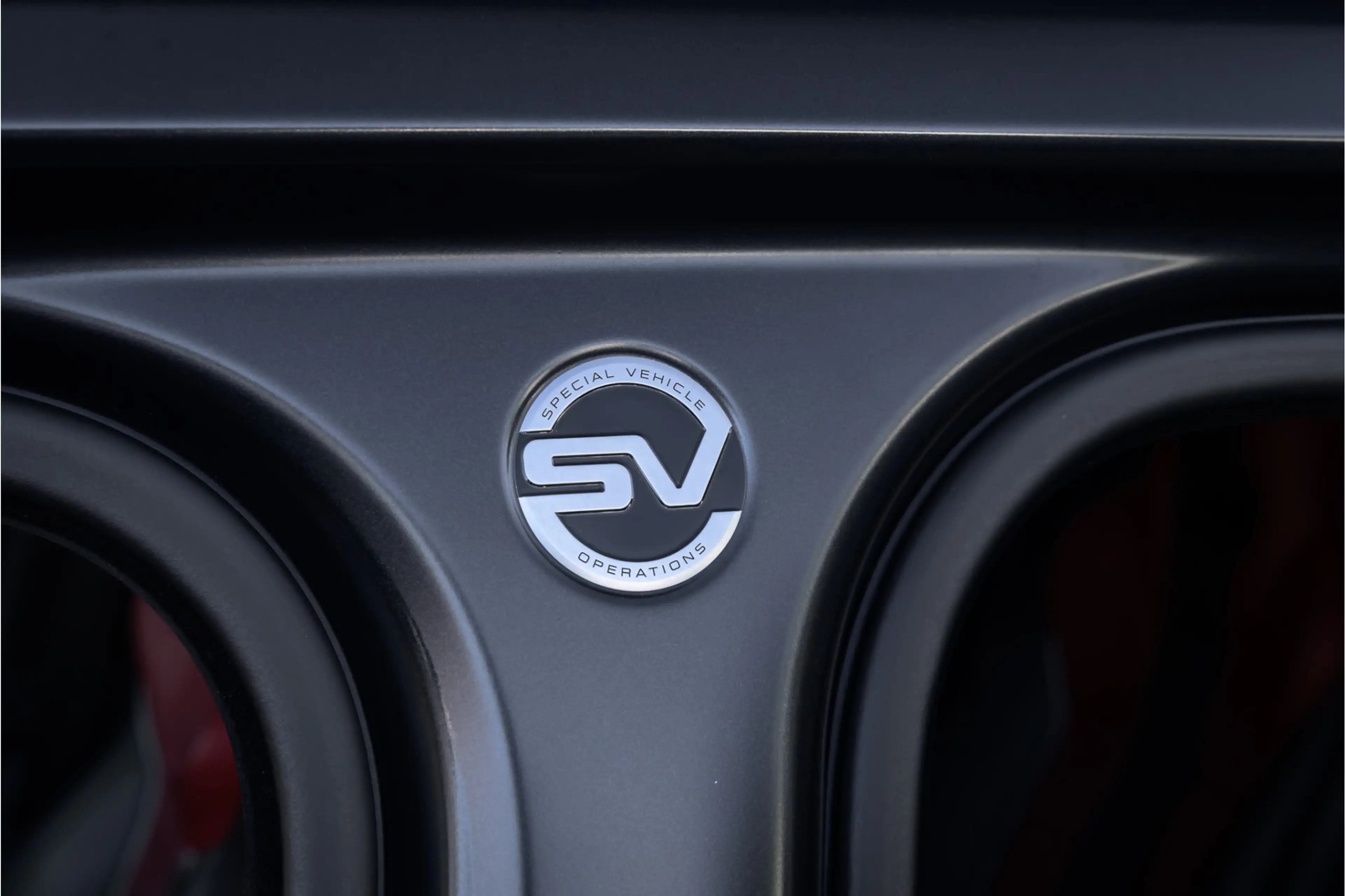 Land Rover Range Rover Sport 5.0 V8 Supercharged SVR — photo 34