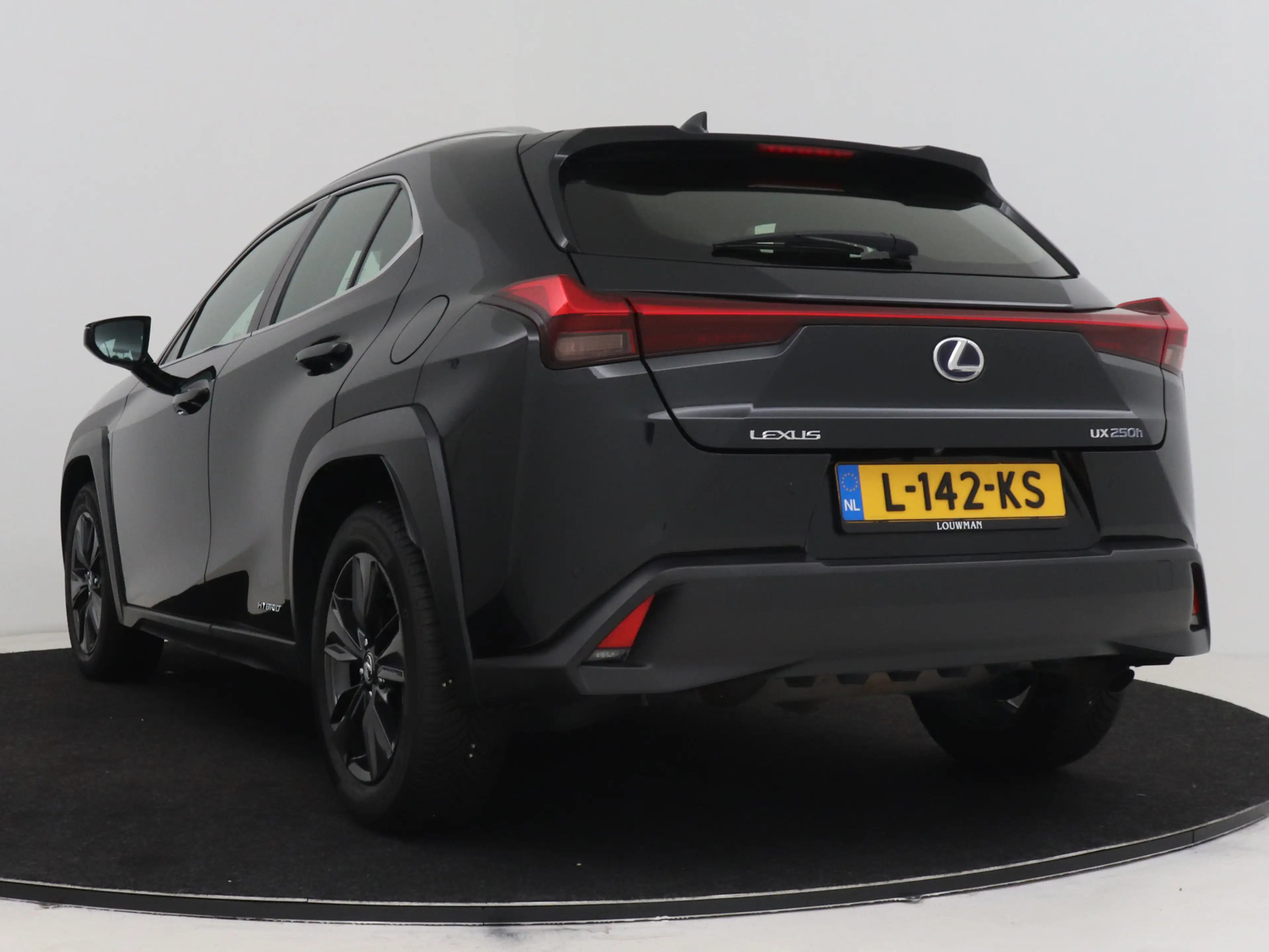 Lexus UX 250h Business Line Pro | Stoel en stuurwielverwarming | — photo 13