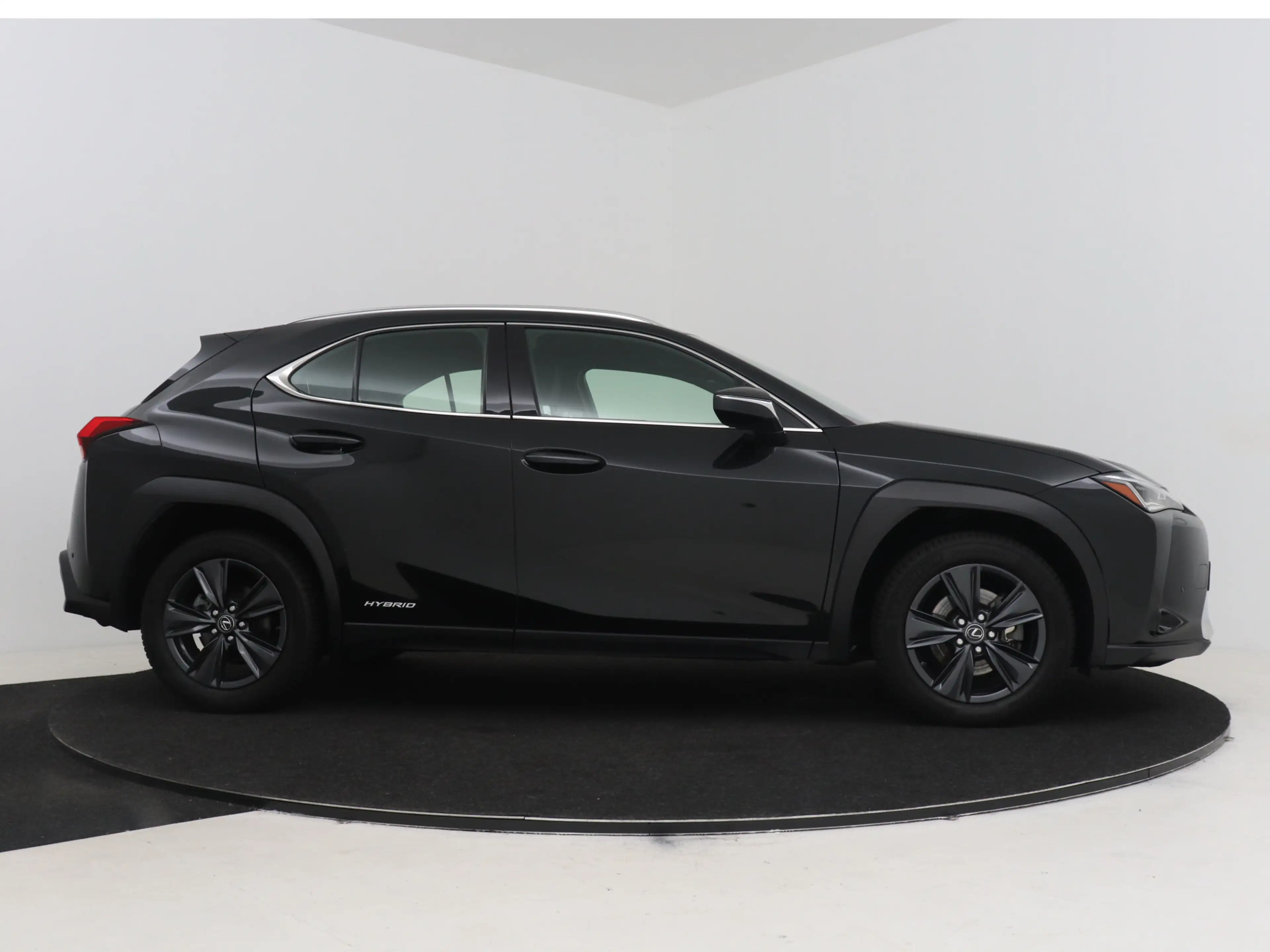 Lexus UX 250h Business Line Pro | Stoel en stuurwielverwarming | — photo 11