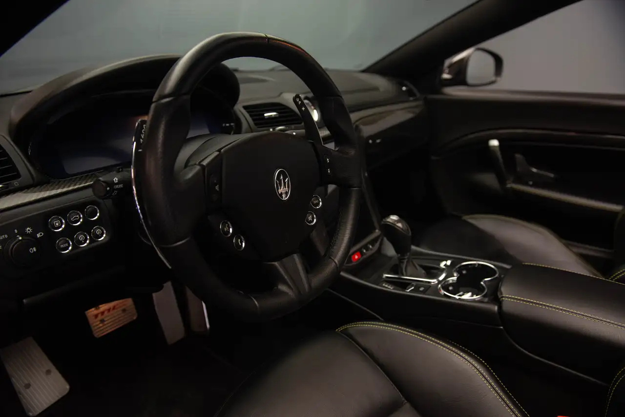Maserati GranTurismo снимка Maserati GranTurismo