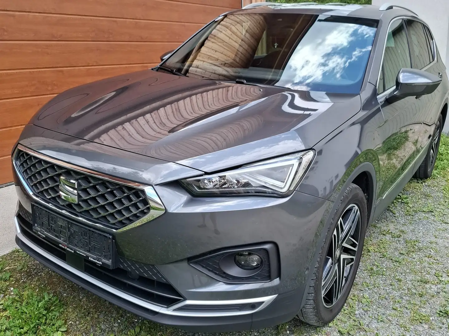 SEAT Tarraco Tarraco 1,5 TSI ACT Xcellence Xcellence Grau - 1