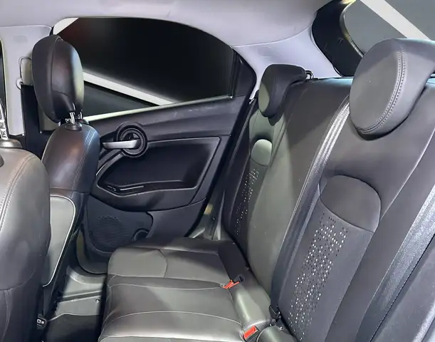 Fiat 500x view 13