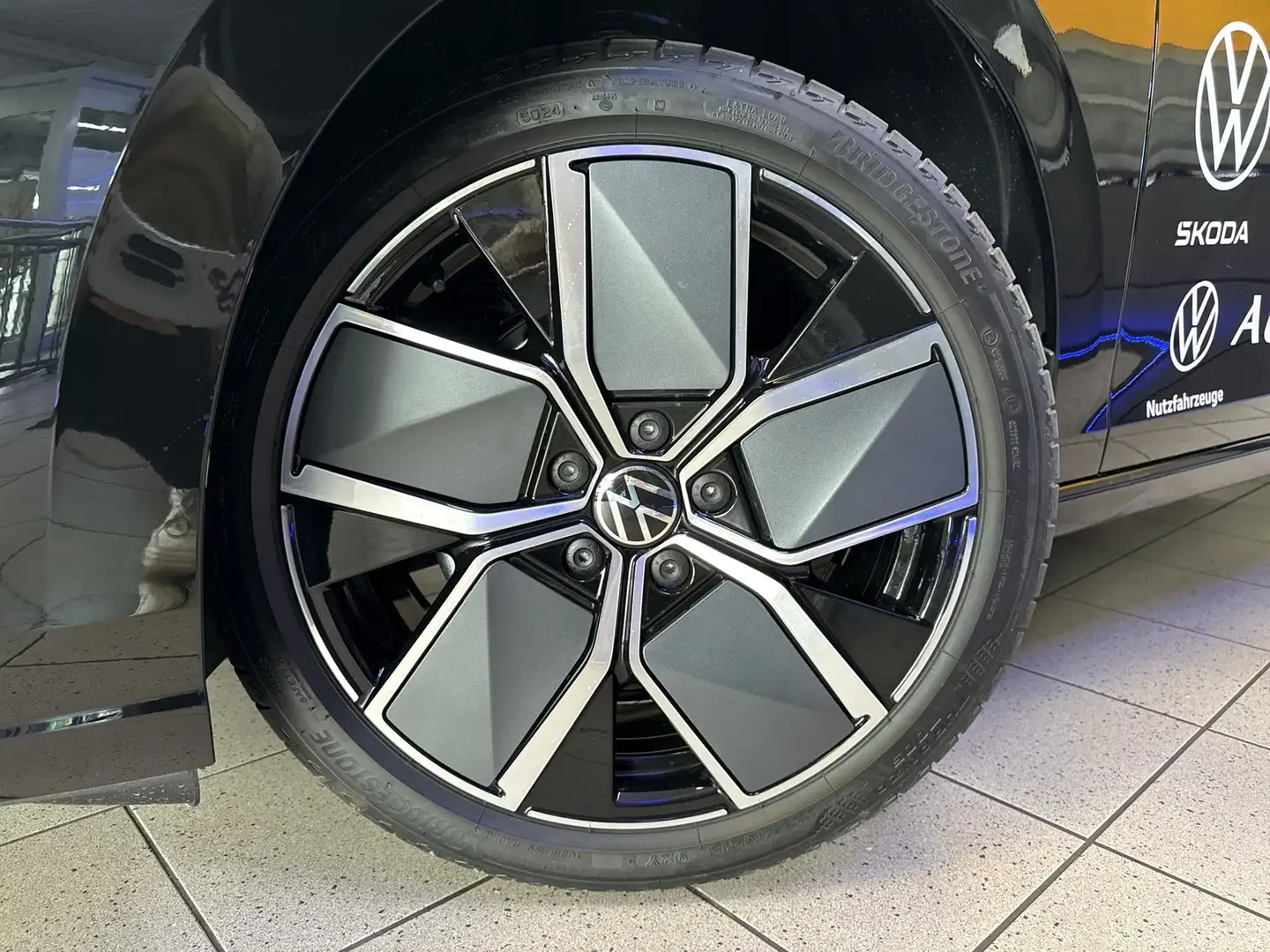 Volkswagen Golf Style 1.5 TSI MATRIX LED+AHK+KAMERA+NAVI Schwarz - 2