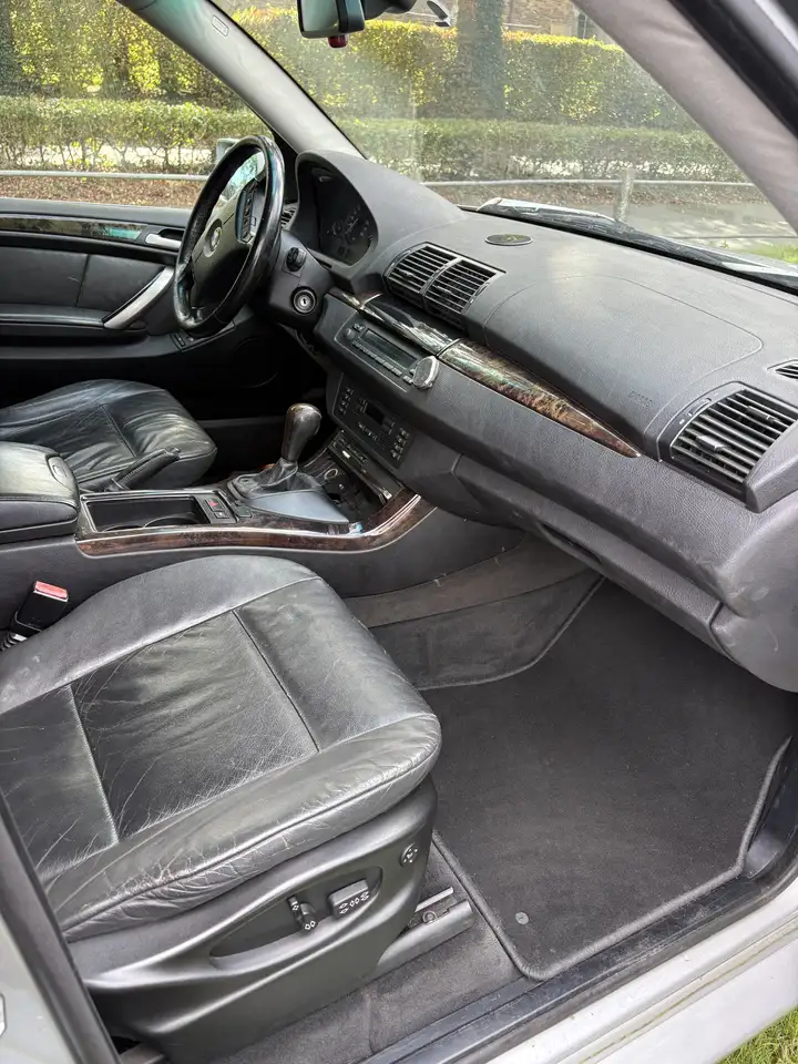 BMW X5 4.4i Executive V8, foto 10