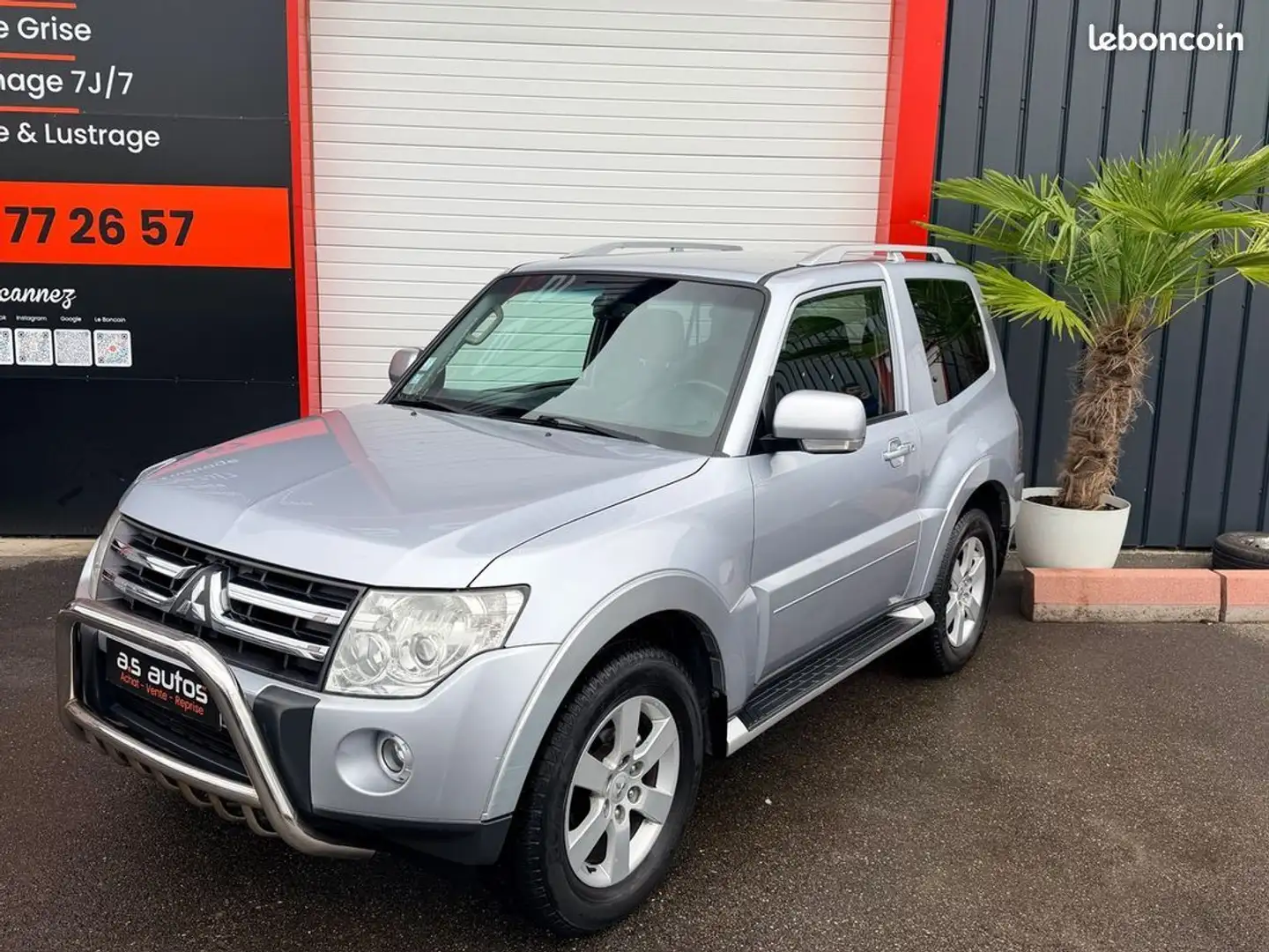 Mitsubishi Pajero 4 SHORT WAGON V8 3.2 DI-D 170 CV BOITE AUTO 4X4 TOUT TERRAIN ATTELAGE REMORQUE Gris - 2