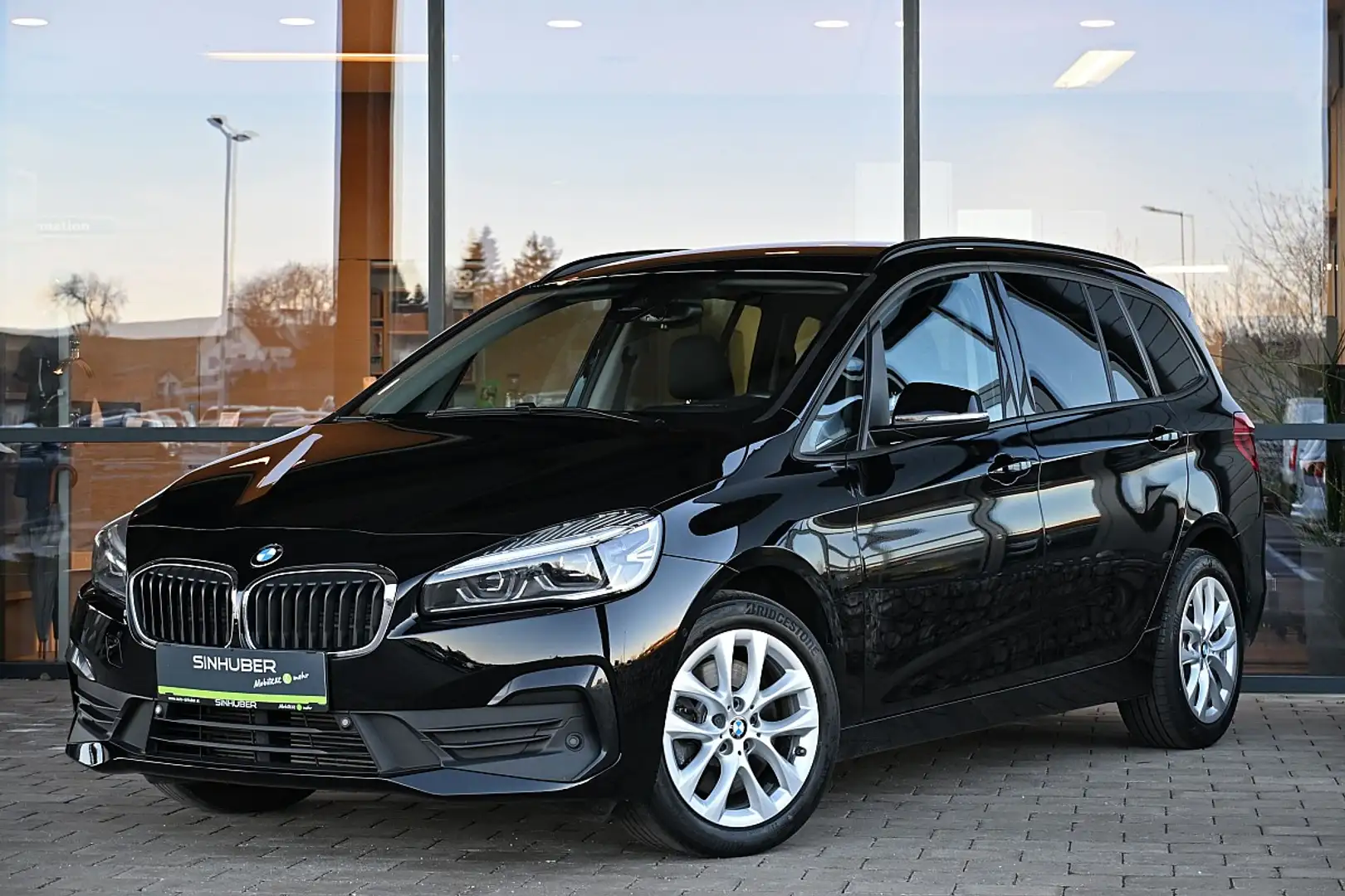 BMW 218 d Gran Tourer Aut. LED, Kamera, HeadUp, Navi Schwarz - 1