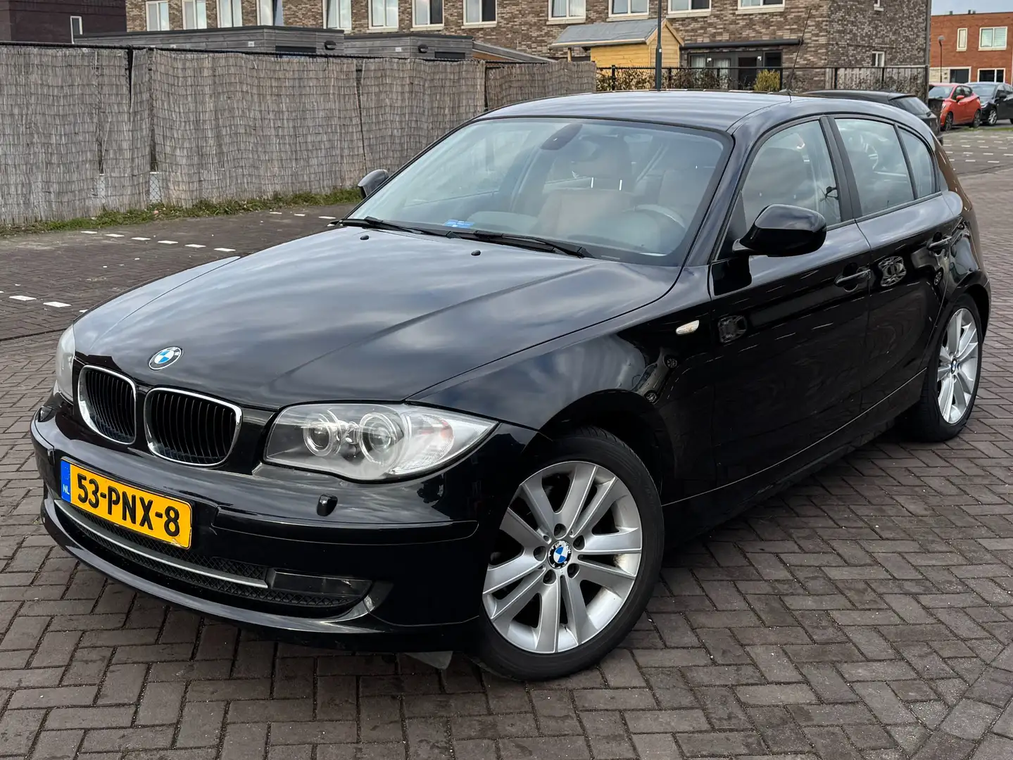 BMW 120 BMW 1-Serie 2.0 120I 2011 e87 Leer NAP APK NL-auto Noir - 1