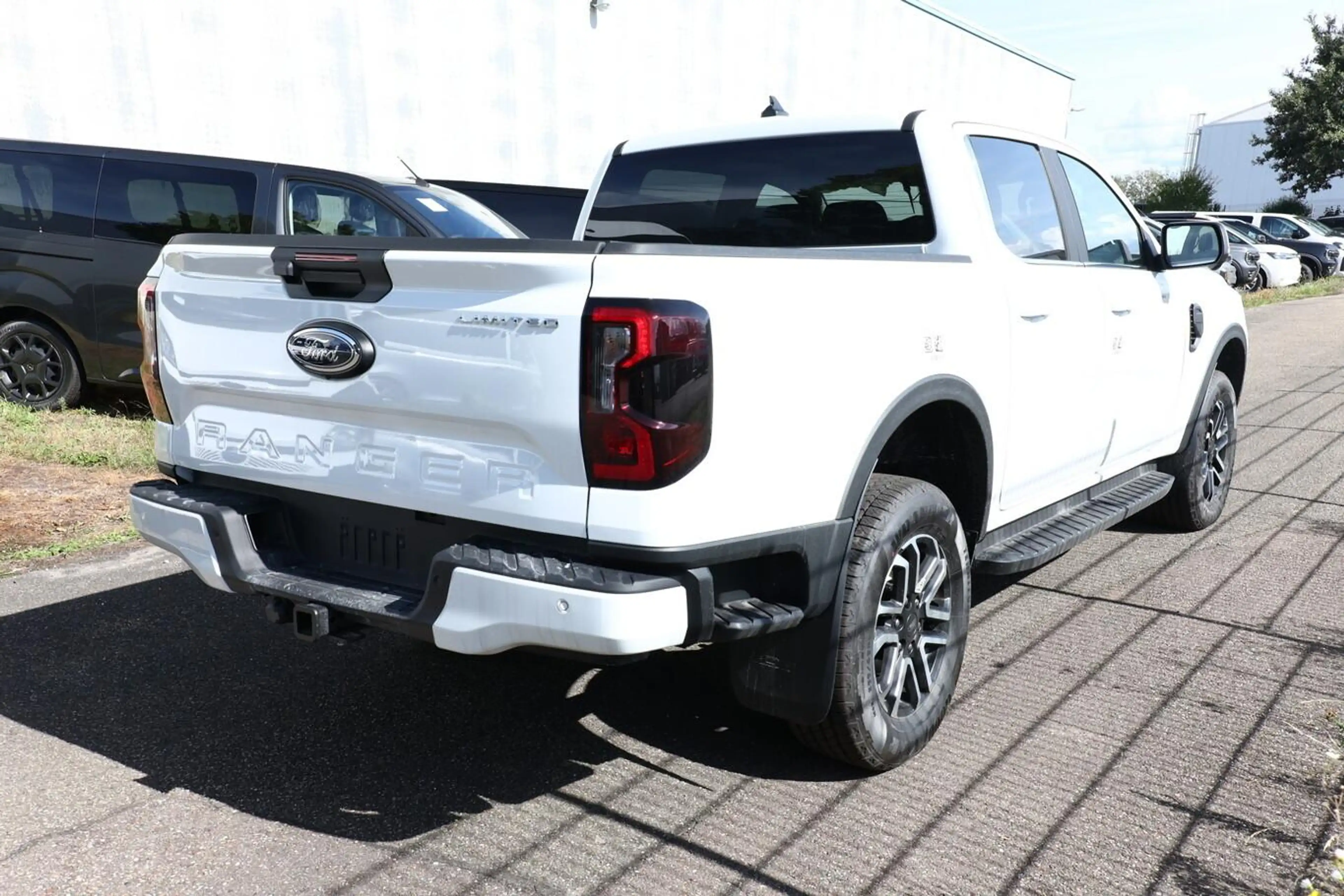 Ford Ranger Limited DoKa el.Rollo AHK ACC LED SHZ Nav 151 k... — photo 3