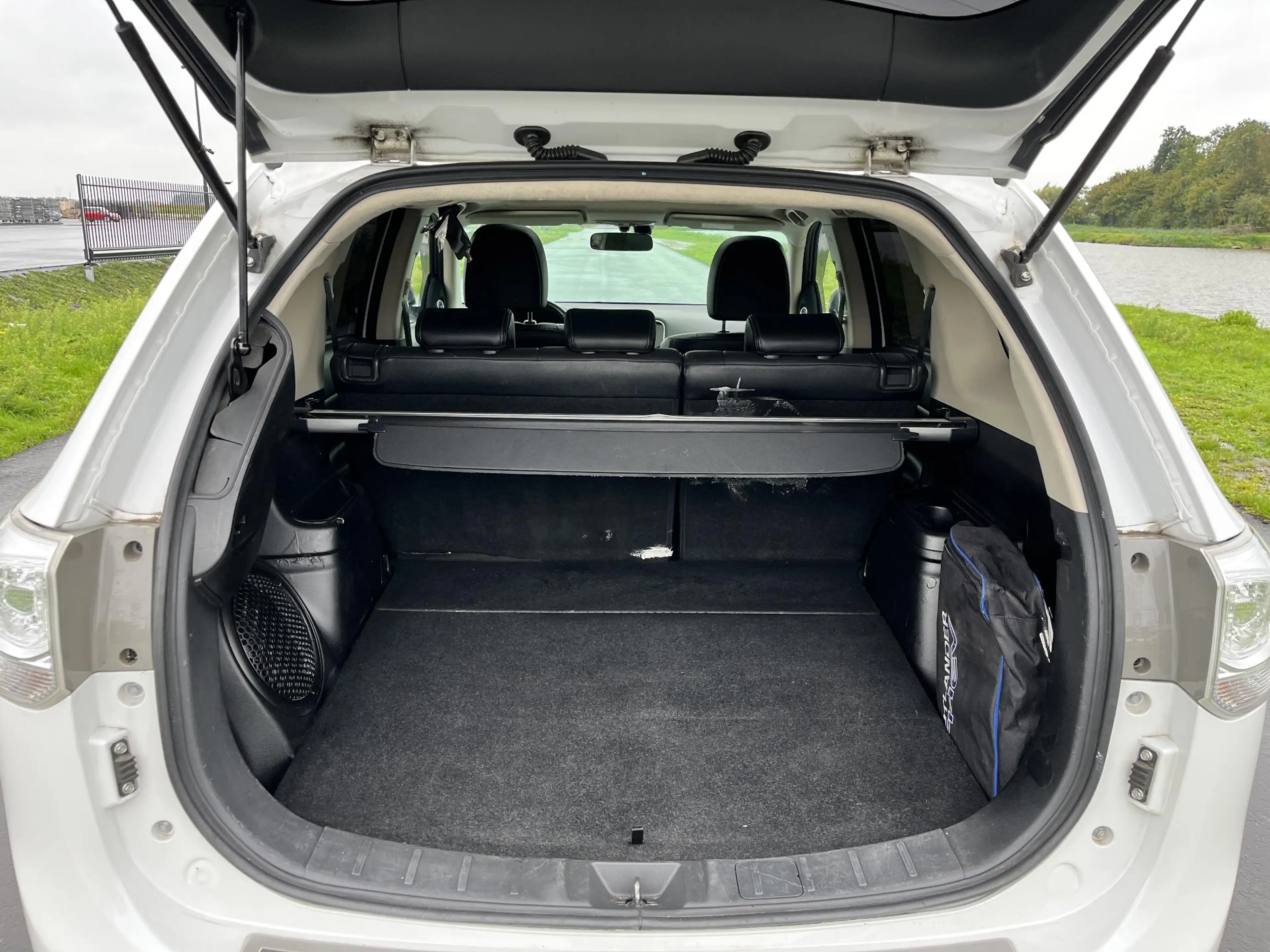 Mitsubishi Outlander 2.0 PHEV Instyle Clima, cruise, camera, schuifdak, — photo 11
