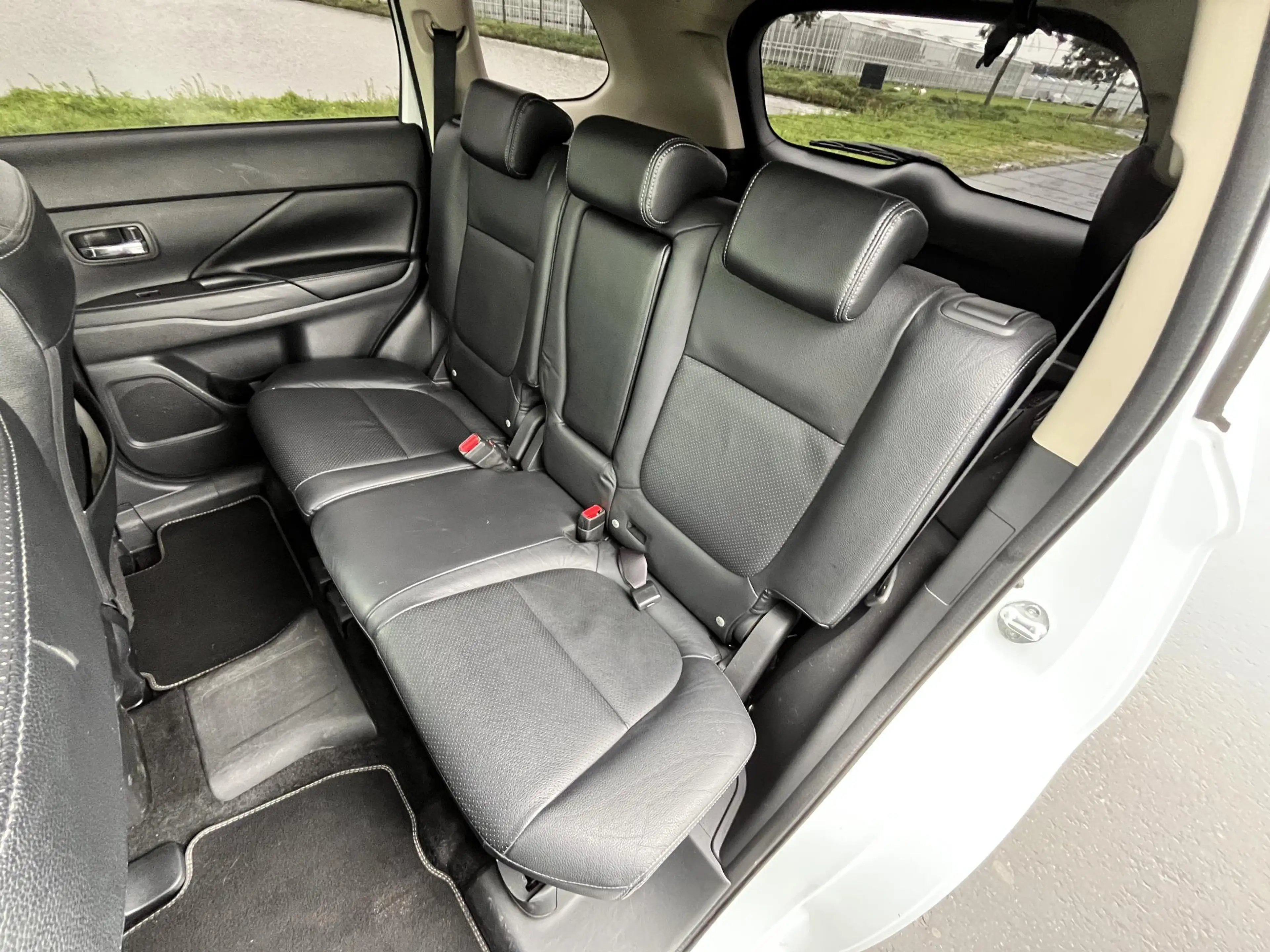 Mitsubishi Outlander 2.0 PHEV Instyle Clima, cruise, camera, schuifdak, — photo 17