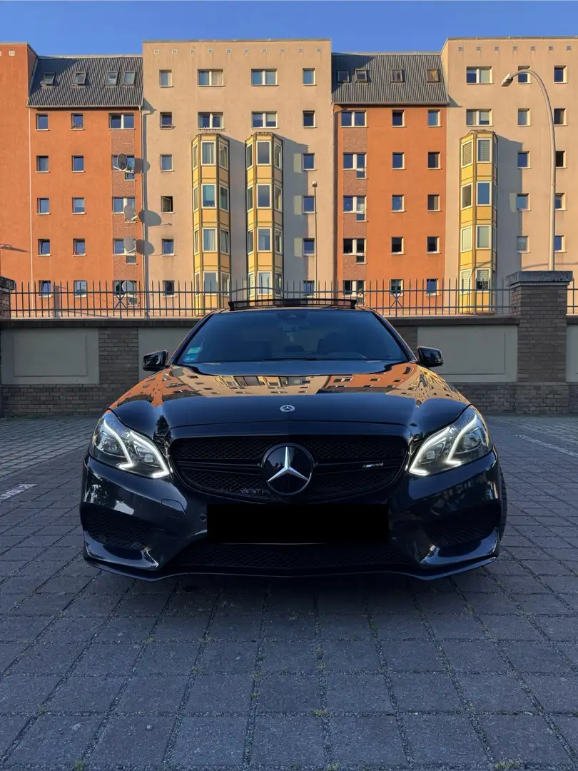 Mercedes-Benz E 300 E 300 BlueTec Hybrid (E63 Umbau) Schwarz - 1