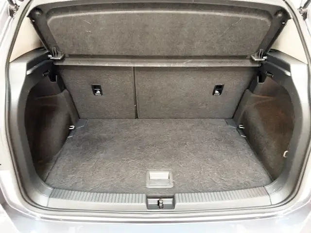 Volkswagen T-Cross view 6