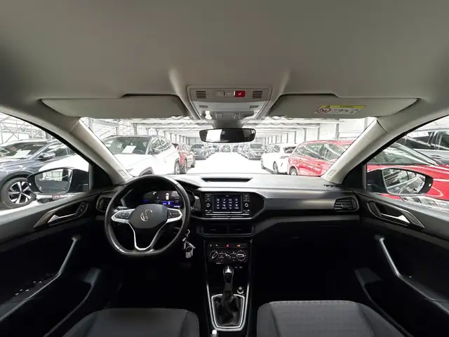 Volkswagen T-Cross view 9