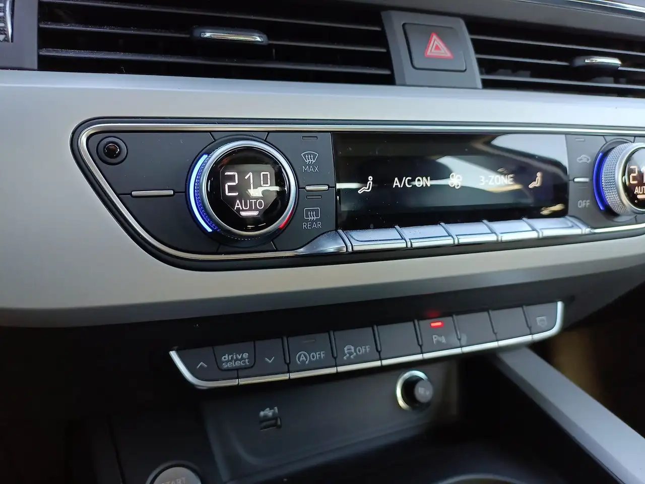 Audi A4 35 2.0 tdi mhev business advanced 163cv s-tronic 16