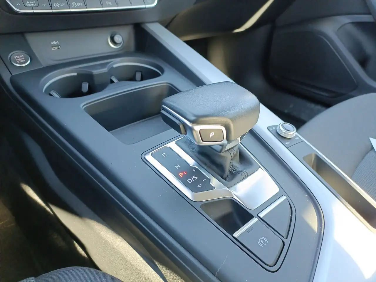 Audi A4 35 2.0 tdi mhev business advanced 163cv s-tronic 14