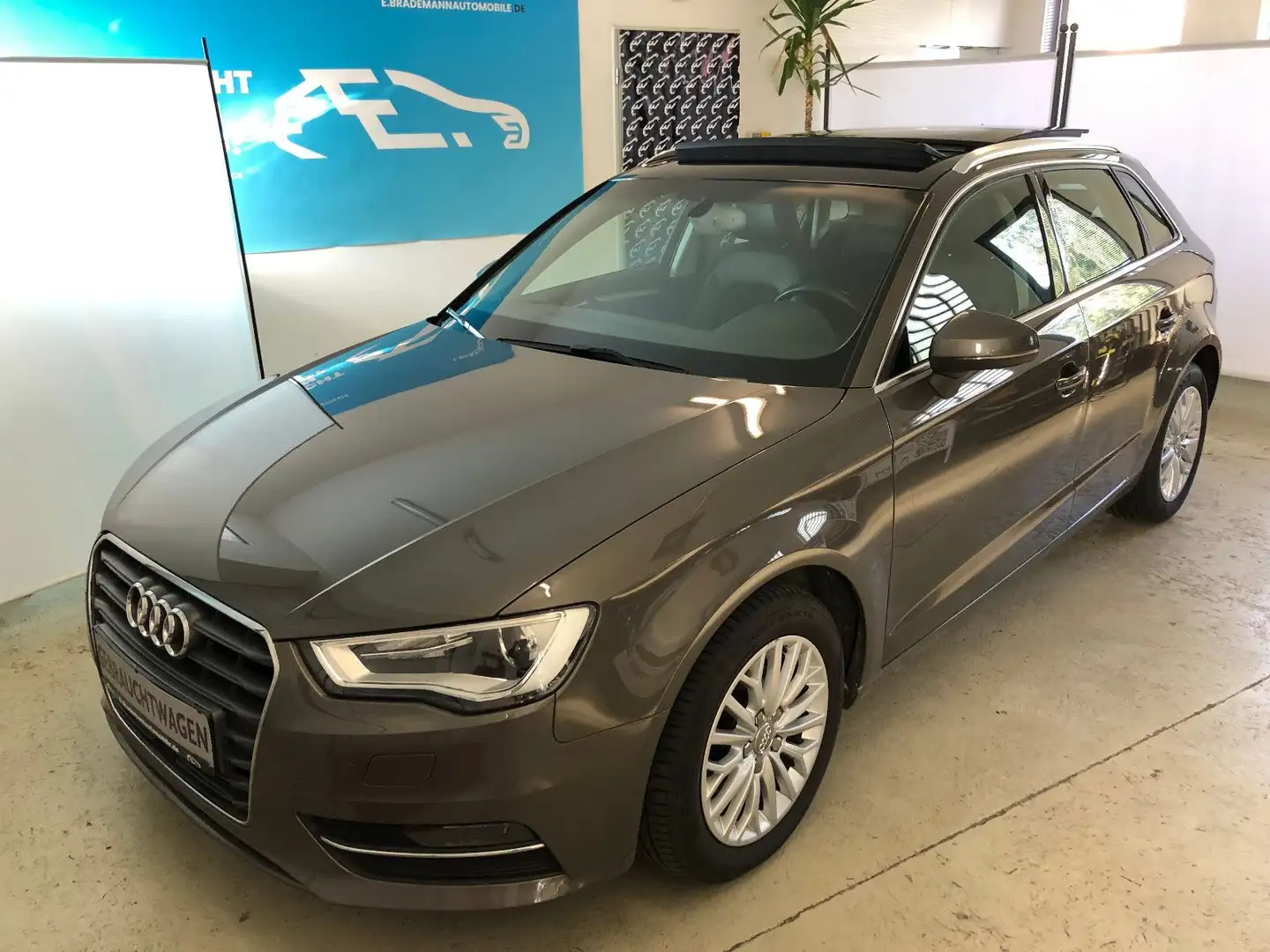 Audi A3 Sportback ambiente TDI DSG Gris - 1