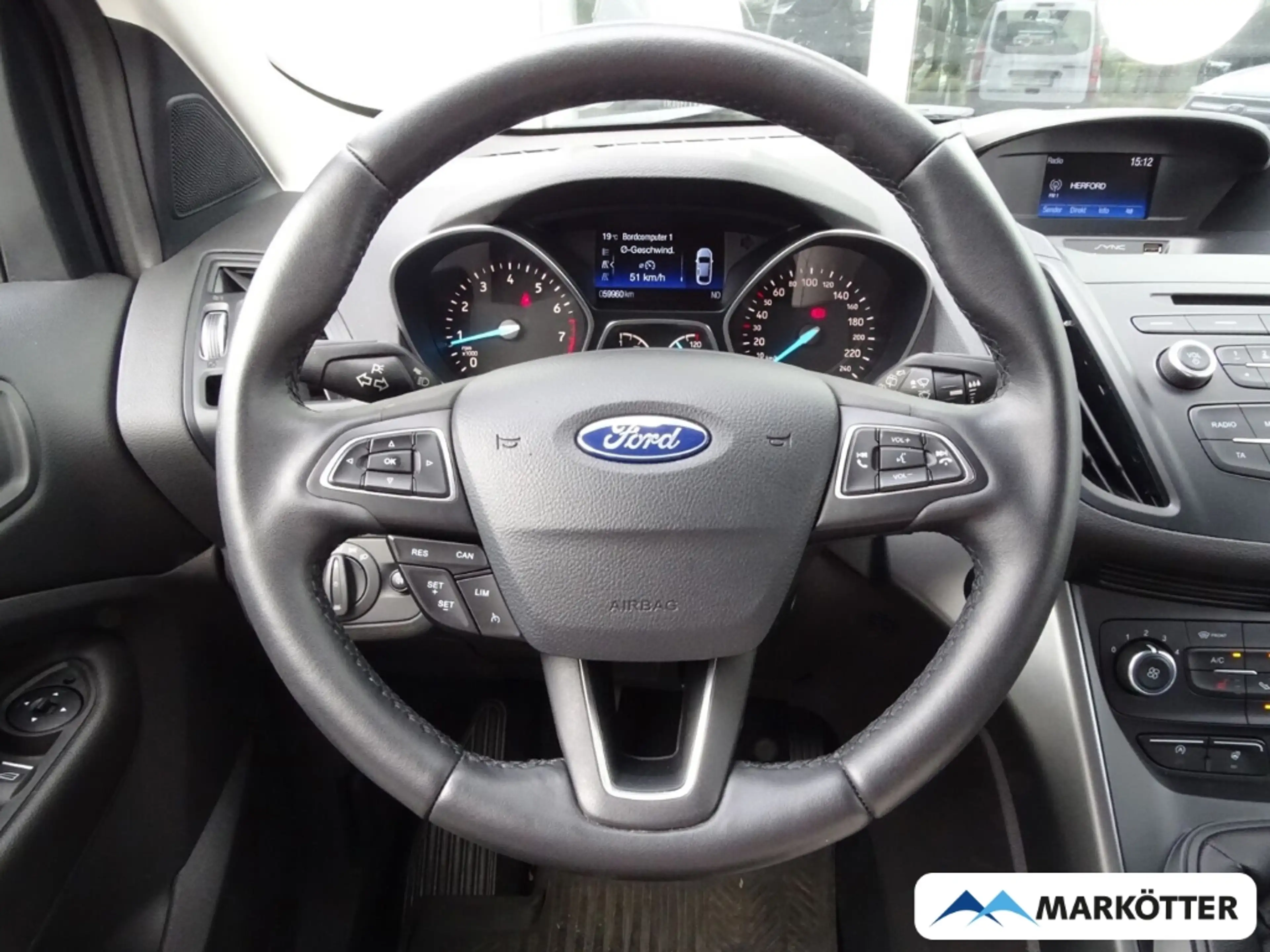 Ford Kuga Trend PDC/TEMPO/BT — photo 8