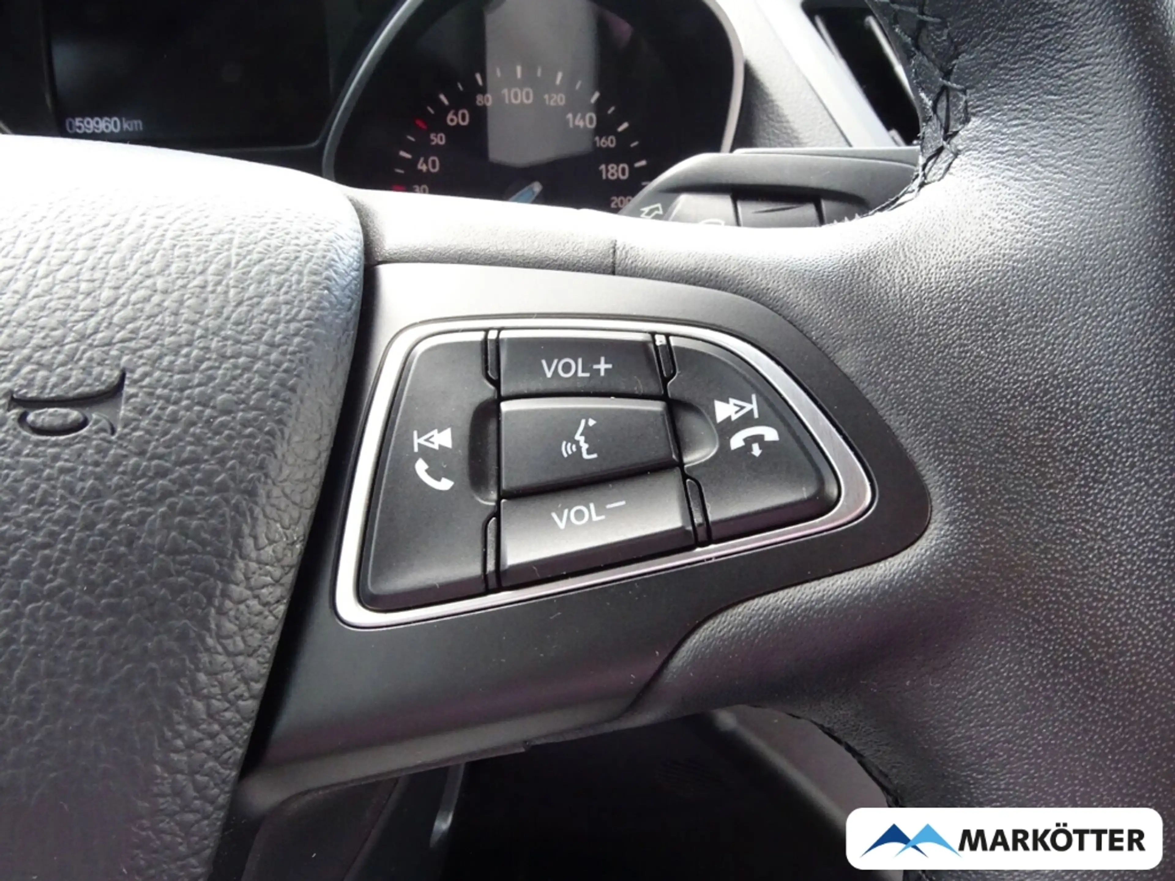 Ford Kuga Trend PDC/TEMPO/BT — photo 13