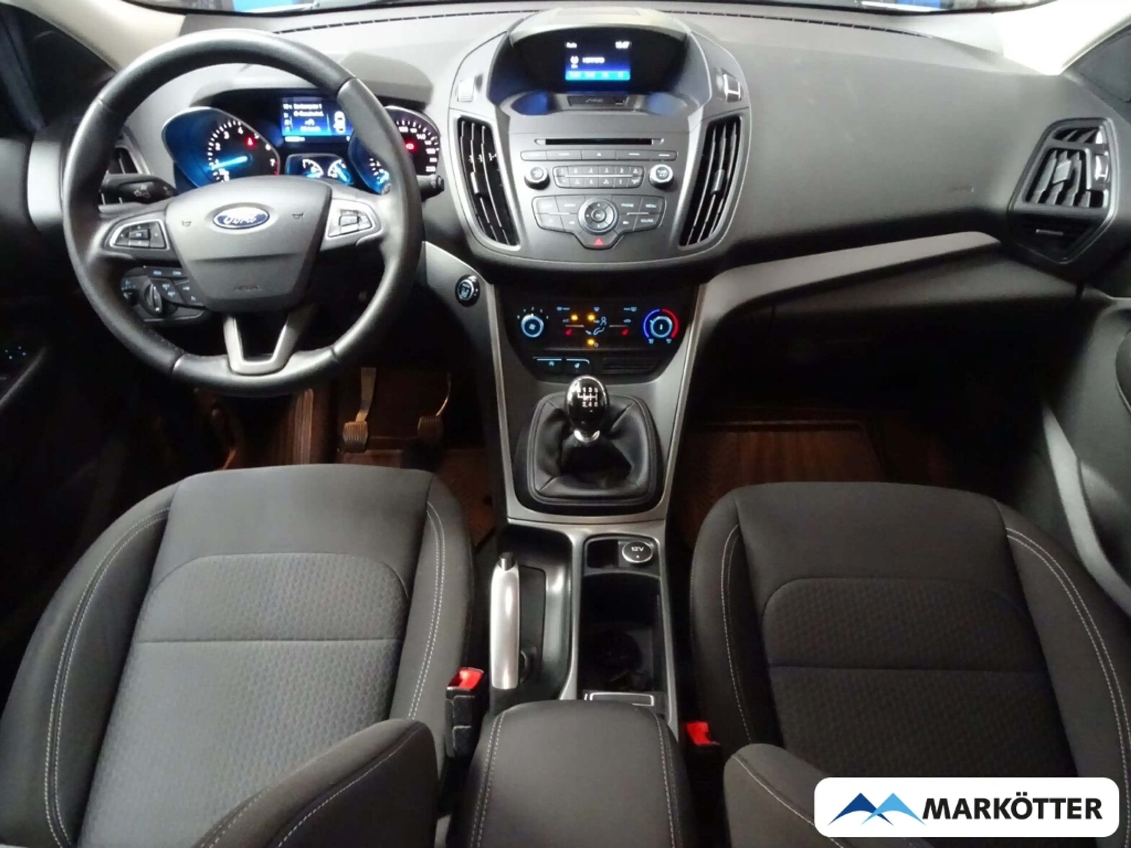 Ford Kuga Trend PDC/TEMPO/BT — photo 14