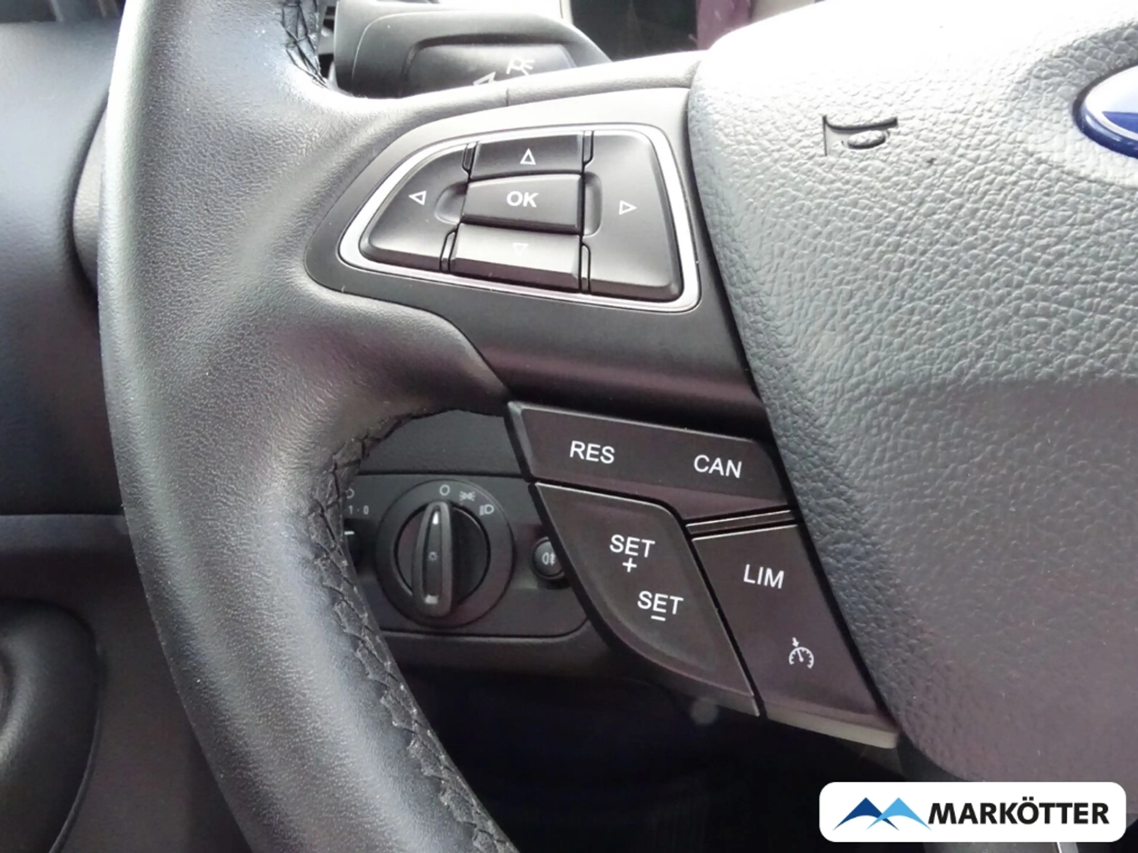 Ford Kuga Trend PDC/TEMPO/BT — photo 12