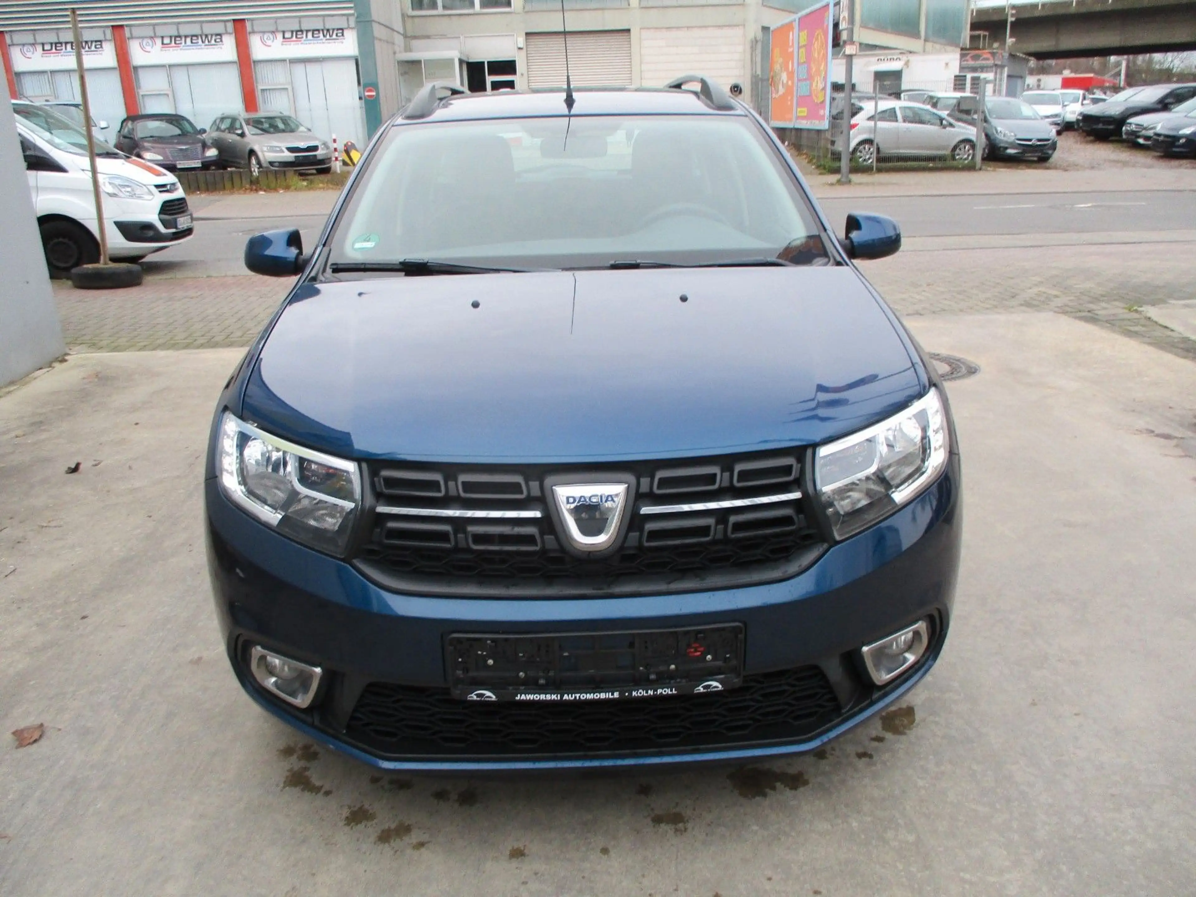Dacia Logan MCV II Kombi Comfort — photo 12