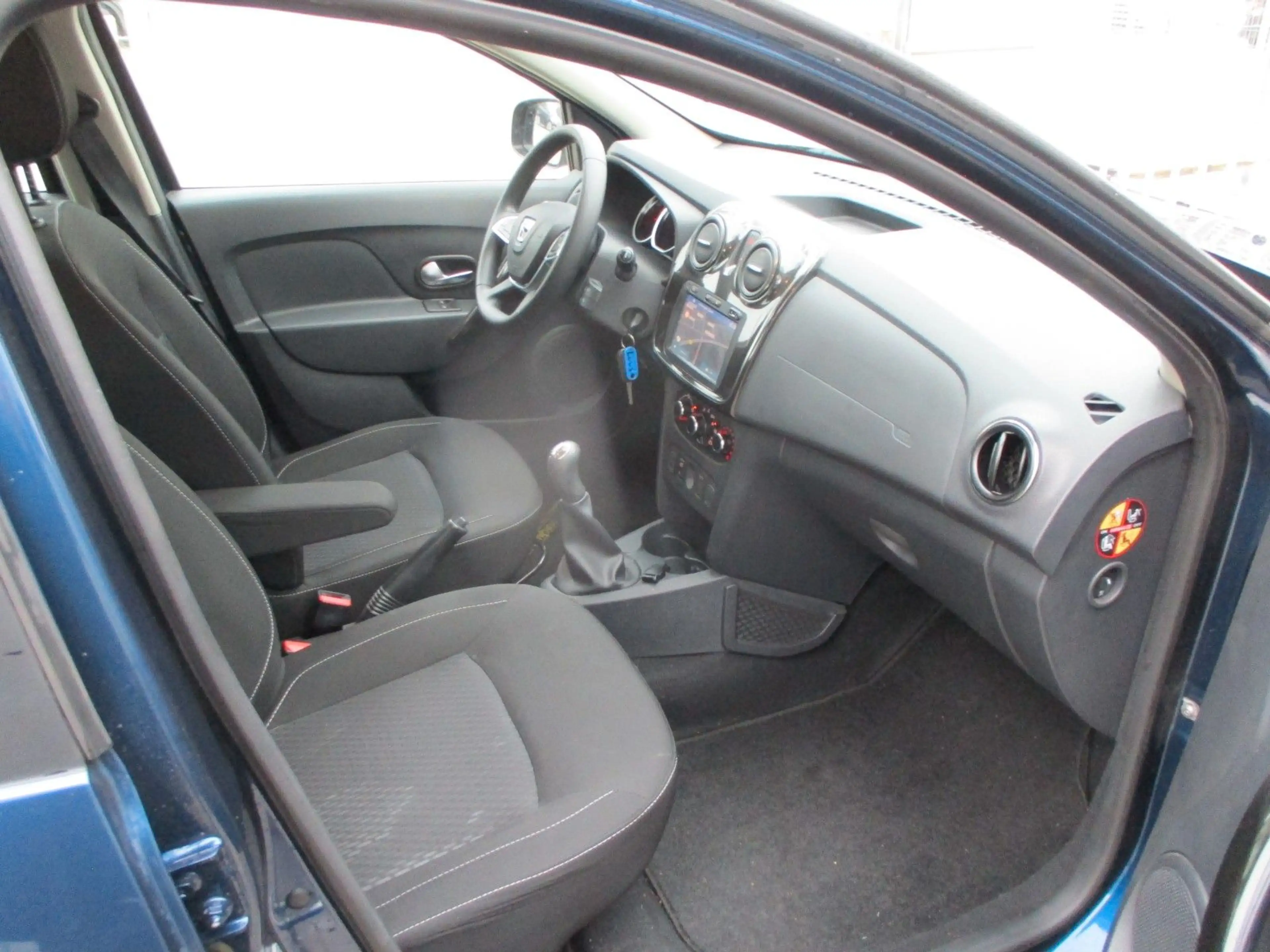 Dacia Logan MCV II Kombi Comfort — photo 6