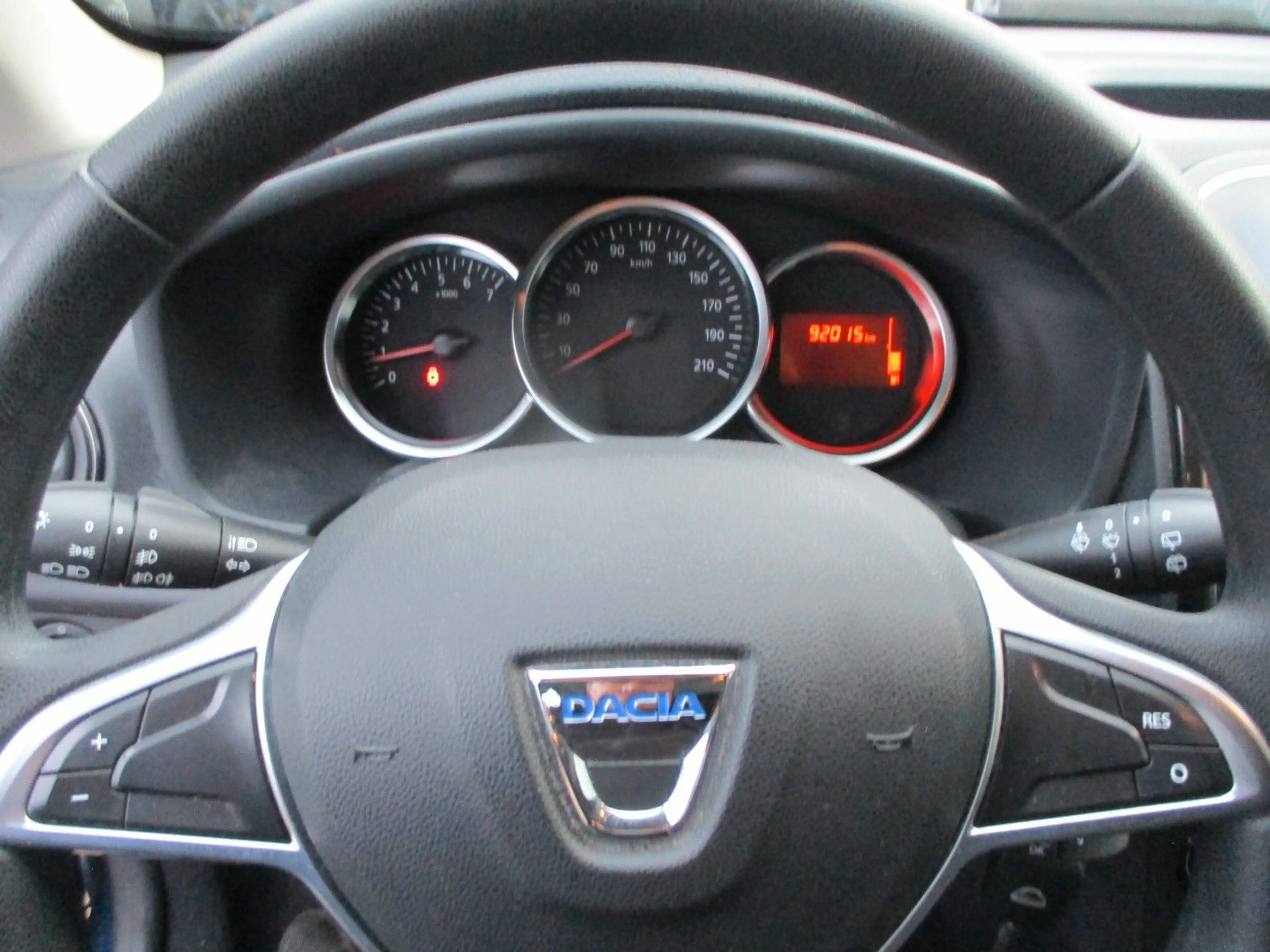 Dacia Logan MCV II Kombi Comfort — photo 9