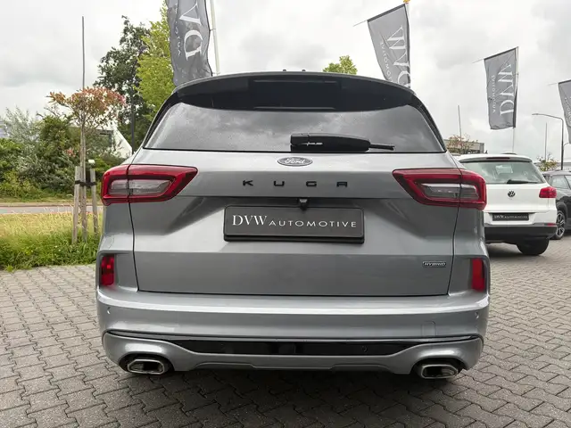 Ford Kuga view 3