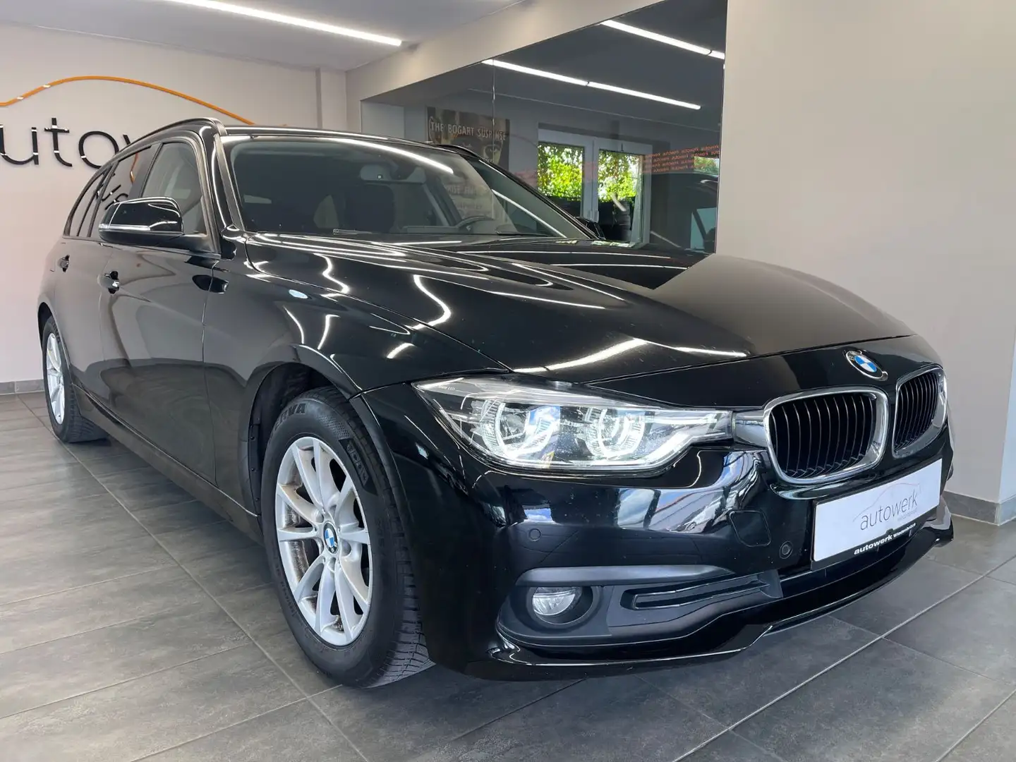 BMW 320 d T.*AUT./LED/ALU/Navi/PDC/EU6/Sitzhzg/TOP* Negro - 1