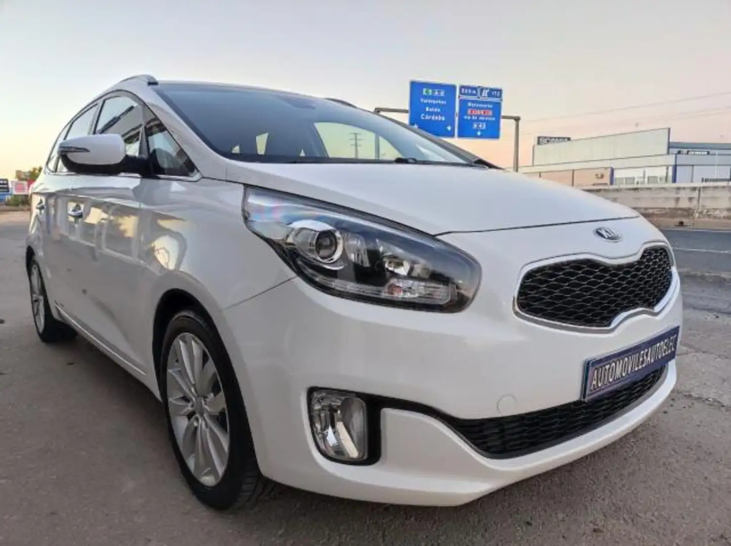 Kia Carens 1.6 GDi Drive 135 - 2