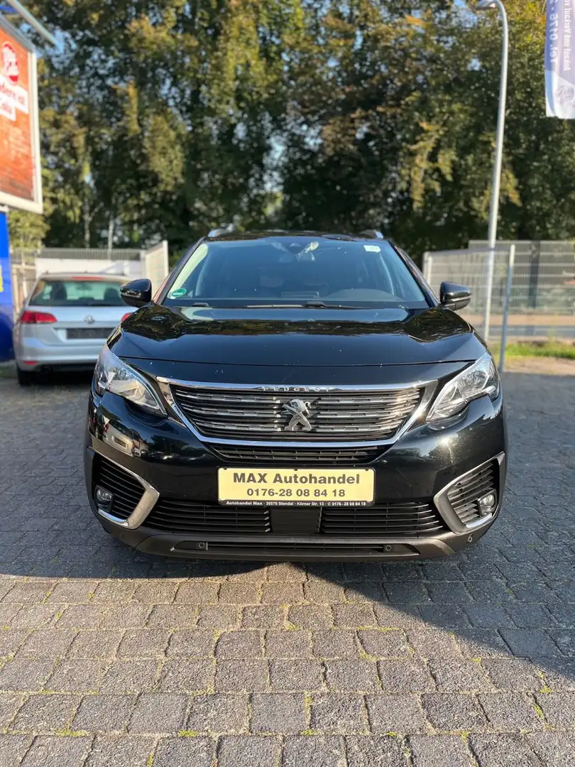 Peugeot 5008 Active Schwarz - 1