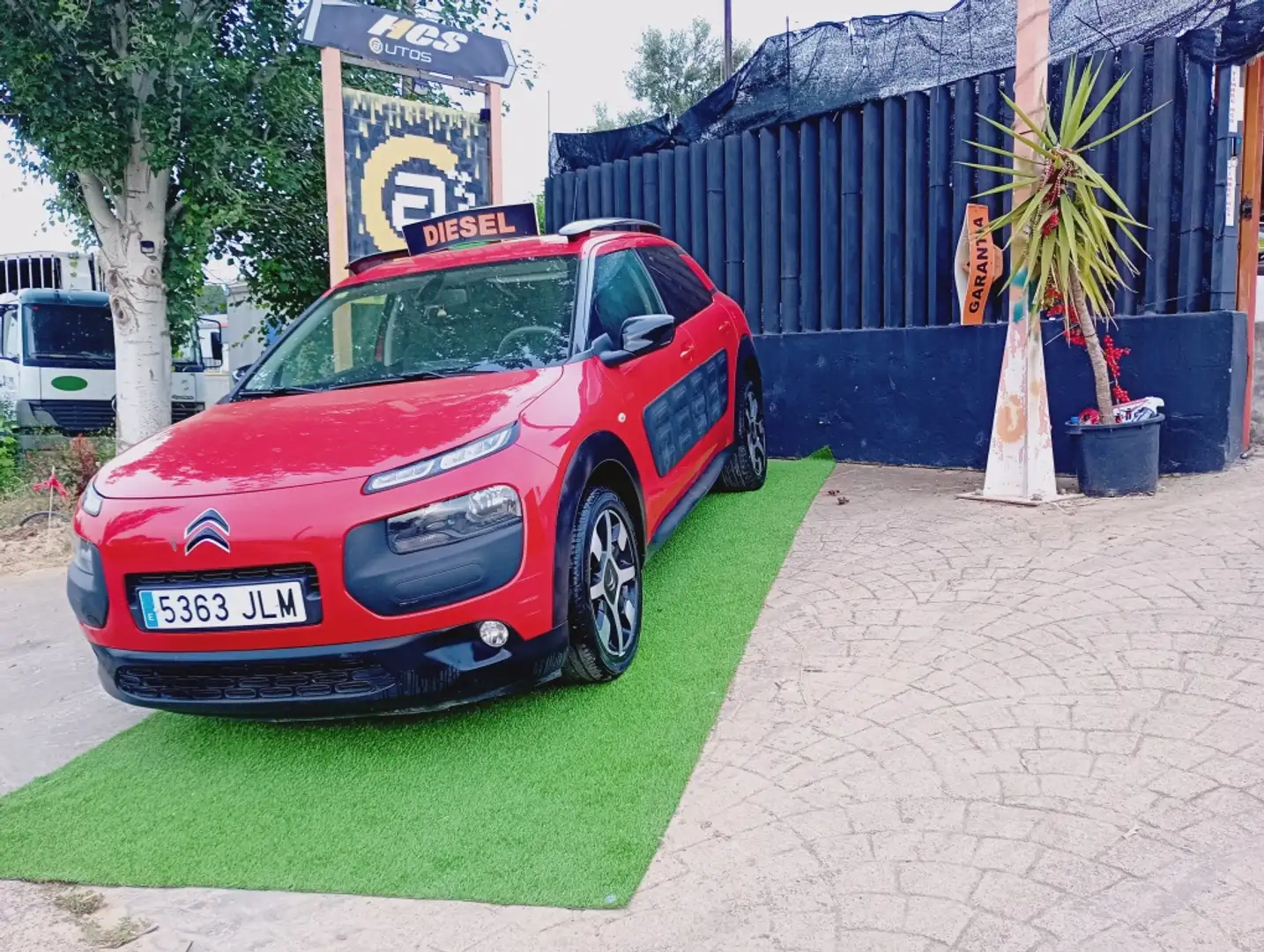 Citroen C4 Cactus 1.2 PureTech S&S Feel Ed. ETG 82 Rojo - 1