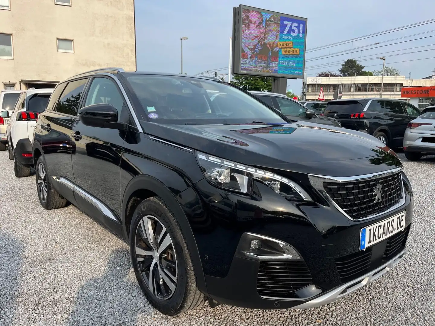 Peugeot 5008 Allure ALU NAVI KAMERA 180° LED 7-Sitze Noir - 1