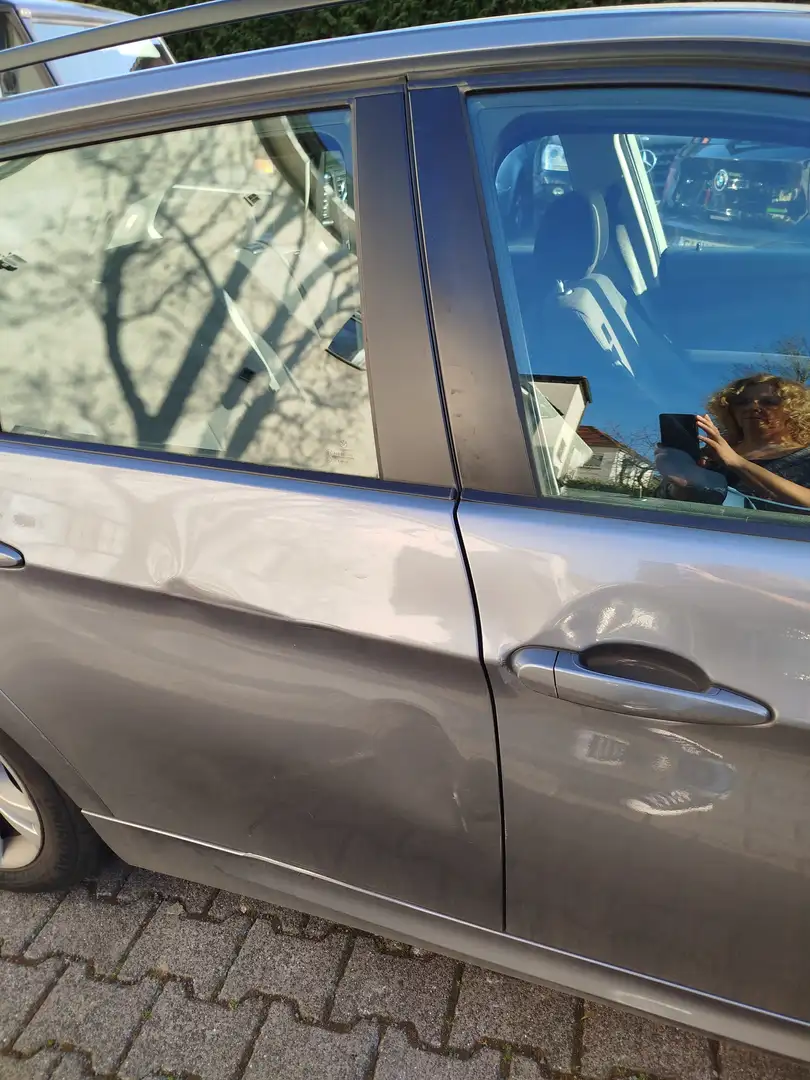 BMW 318 318i Touring Brun - 2