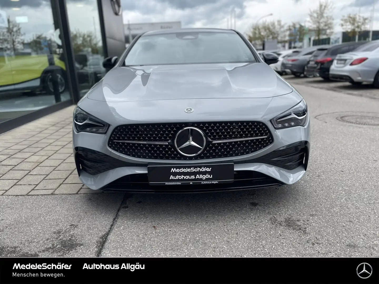 Mercedes-Benz CLA 200 CLA 200 SB Special Ed. AMG Night LED+AHK+SHZ+KAM Grau - 2