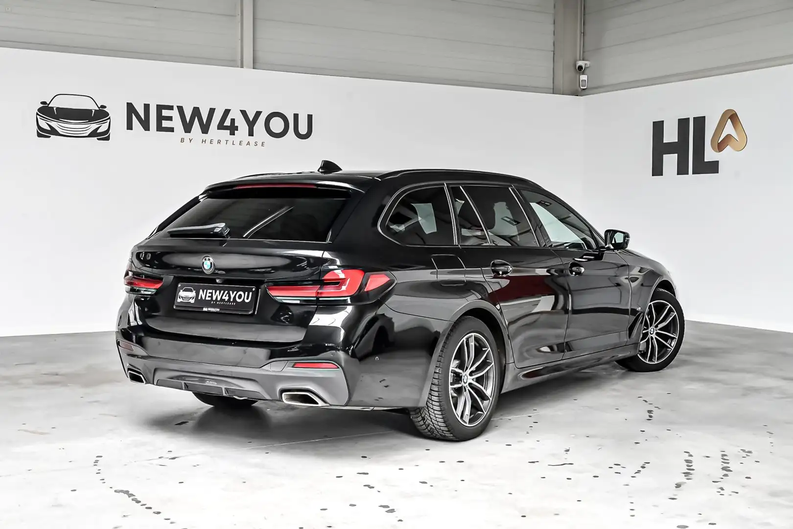 BMW 518 d Touring M-Sportpakket Zwart - 2